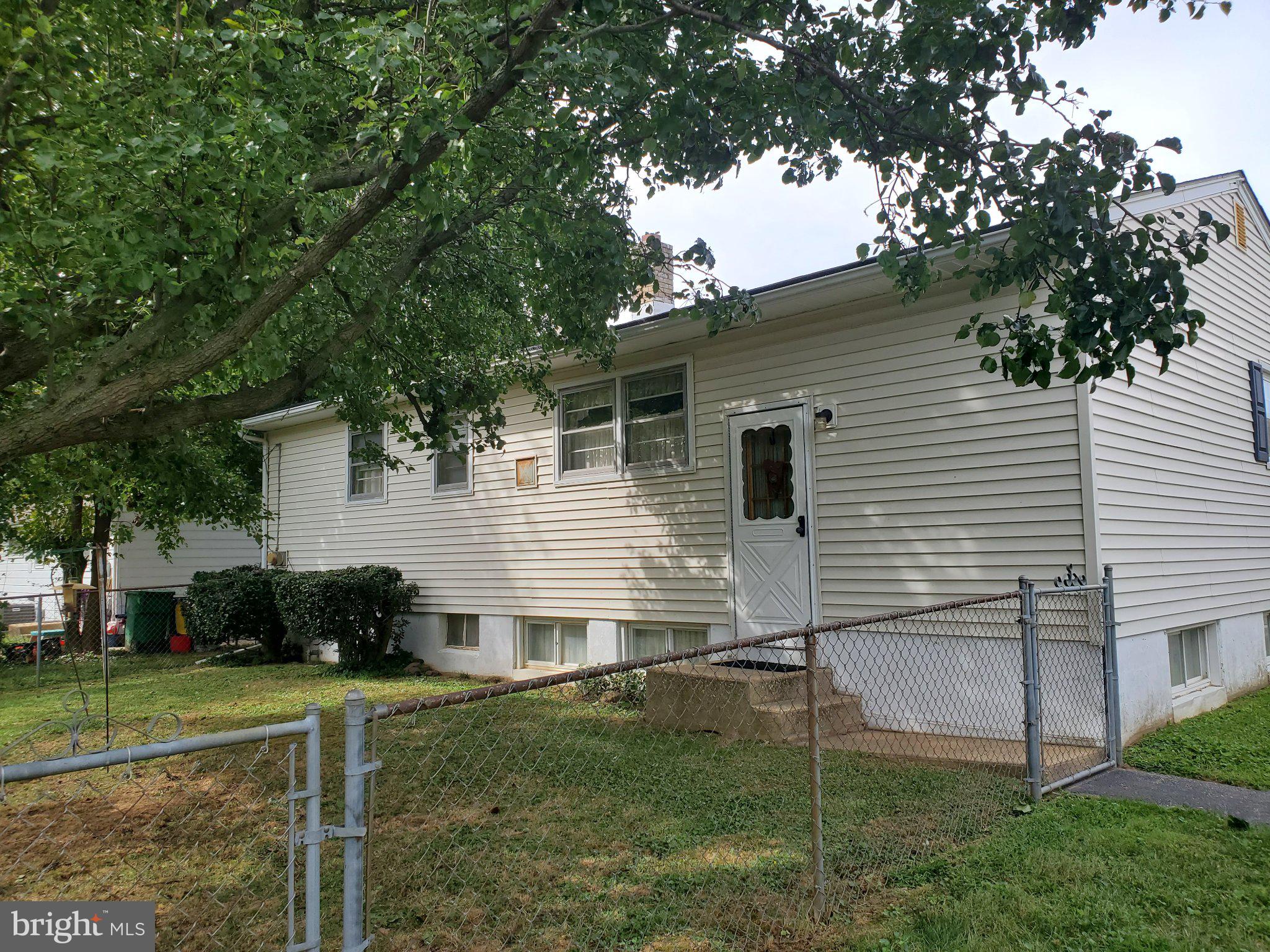284 WEBBS LANE