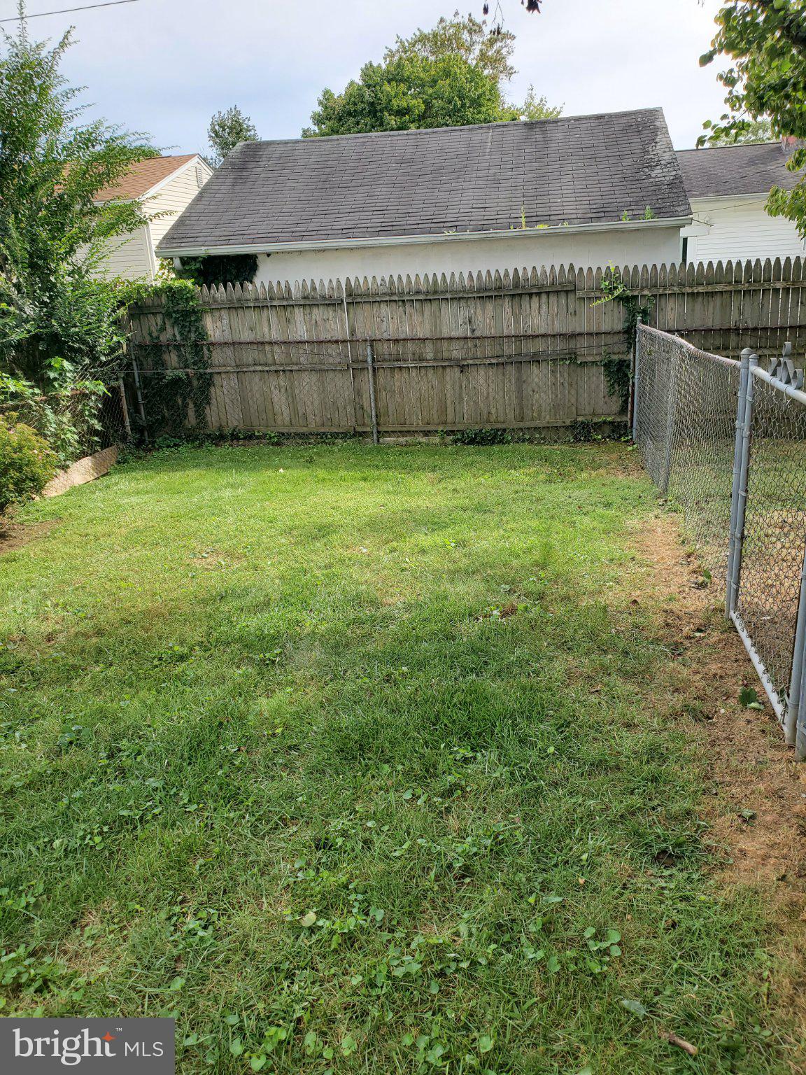 284 WEBBS LANE