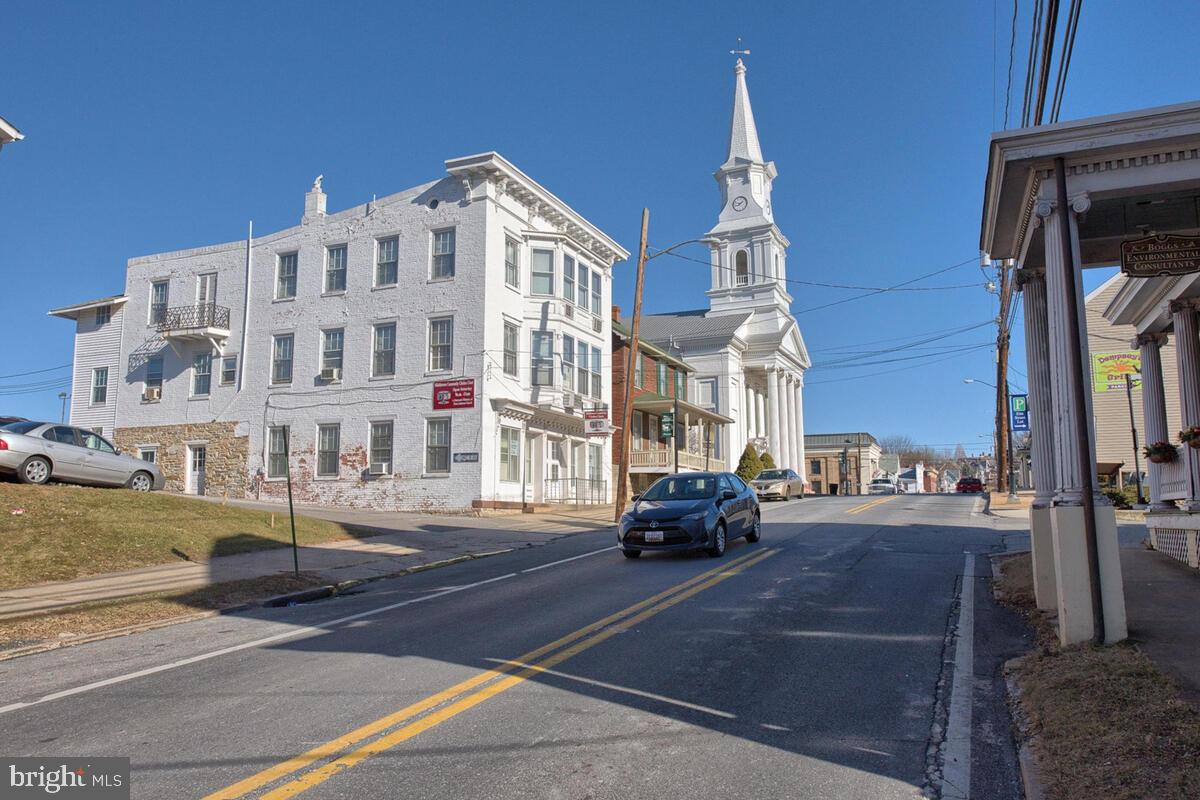 MIDDLETOWN - Residential Lease