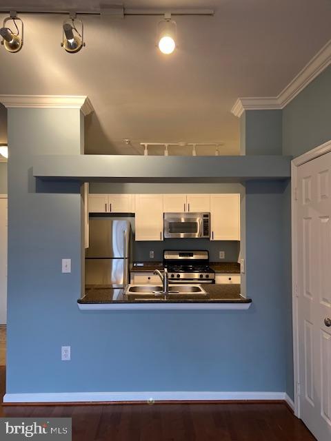 BRYSON AT WOODLAND PARK - Residential Lease