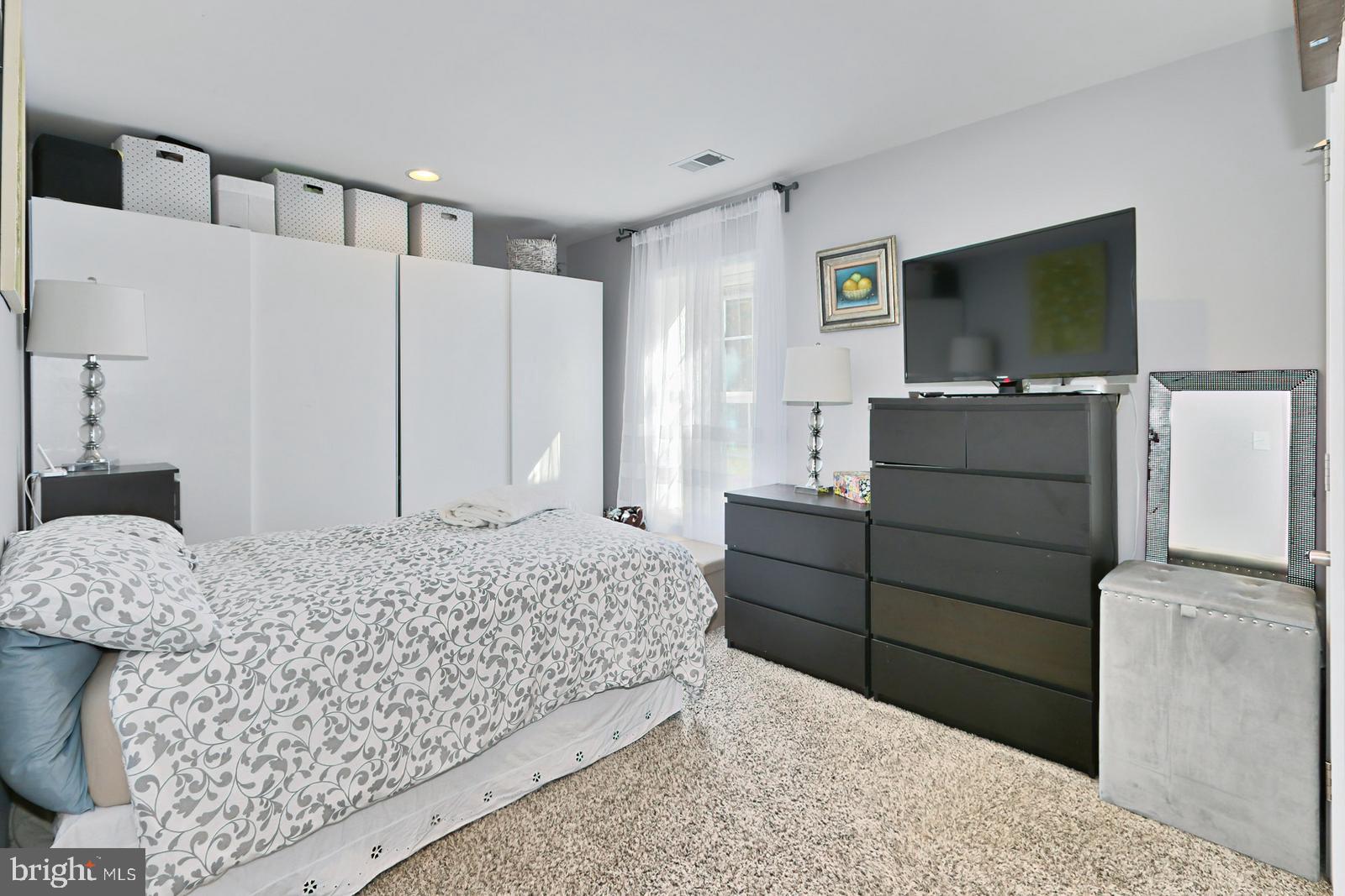 STONEHILL - Residential Lease