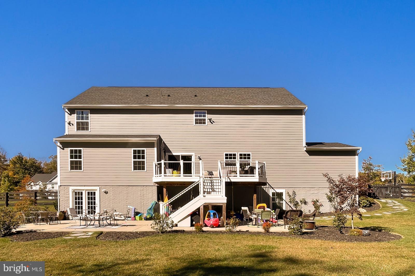 STONEHILL - Residential Lease