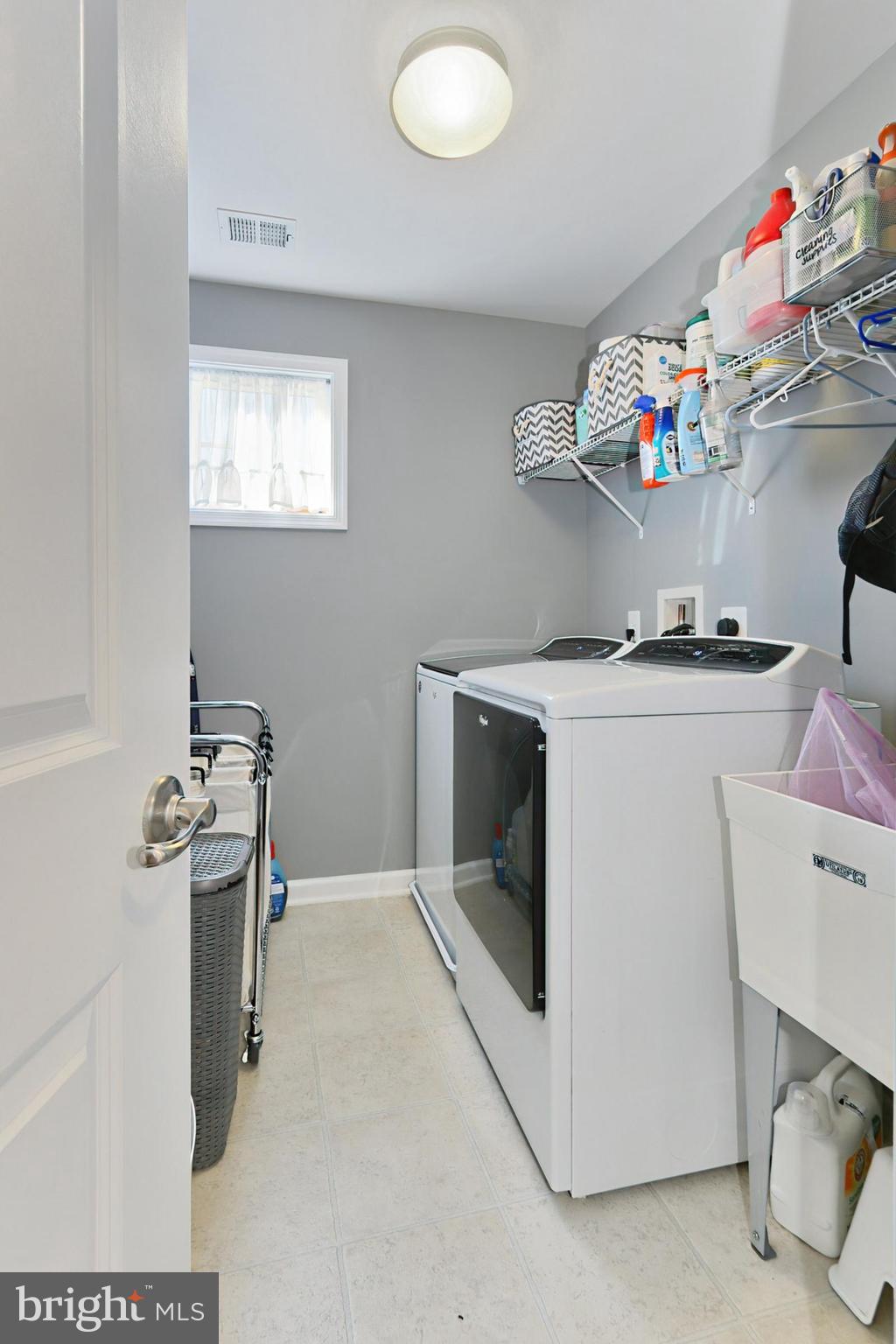 STONEHILL - Residential Lease