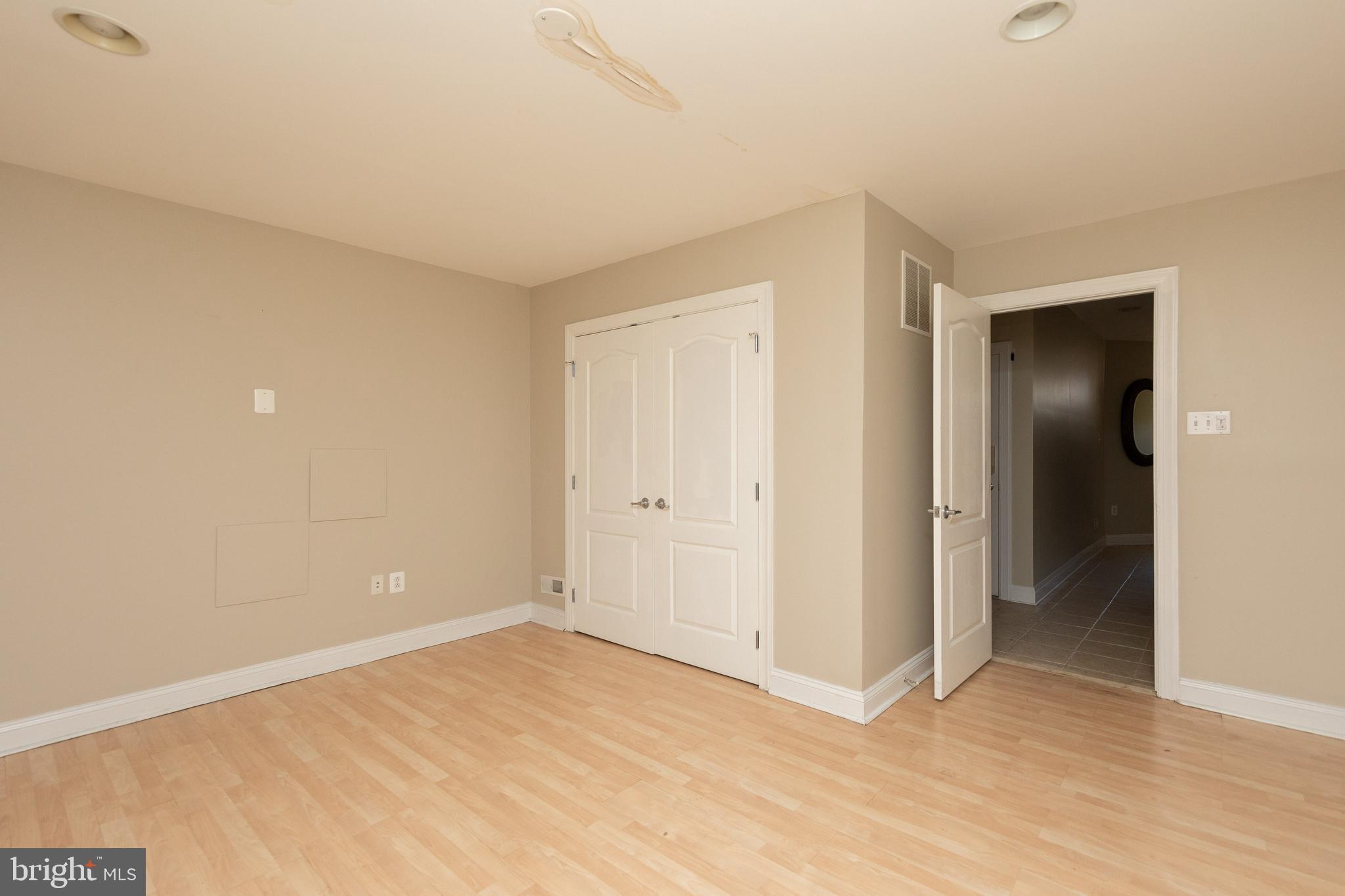 FITLER SQUARE - Residential Lease