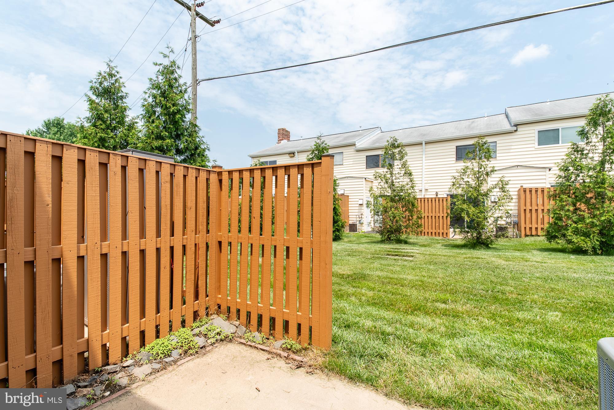 OXFORD ROW CONDOS - Residential