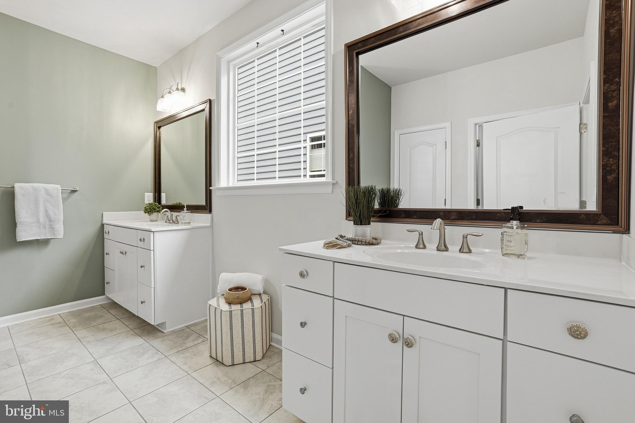 VIRGINIA HERITAGE AT LEE'S PARK - Residential