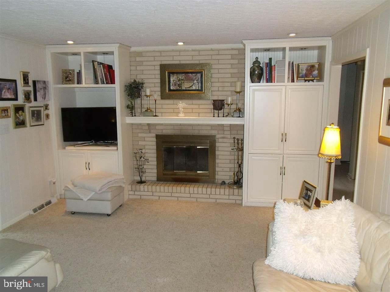 HAINES ACRES - Residential