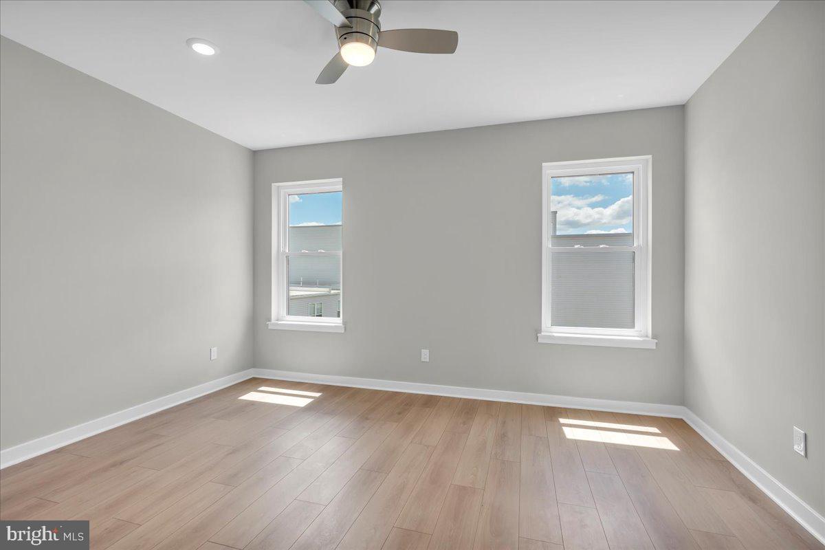 NORRIS SQUARE - Residential Income