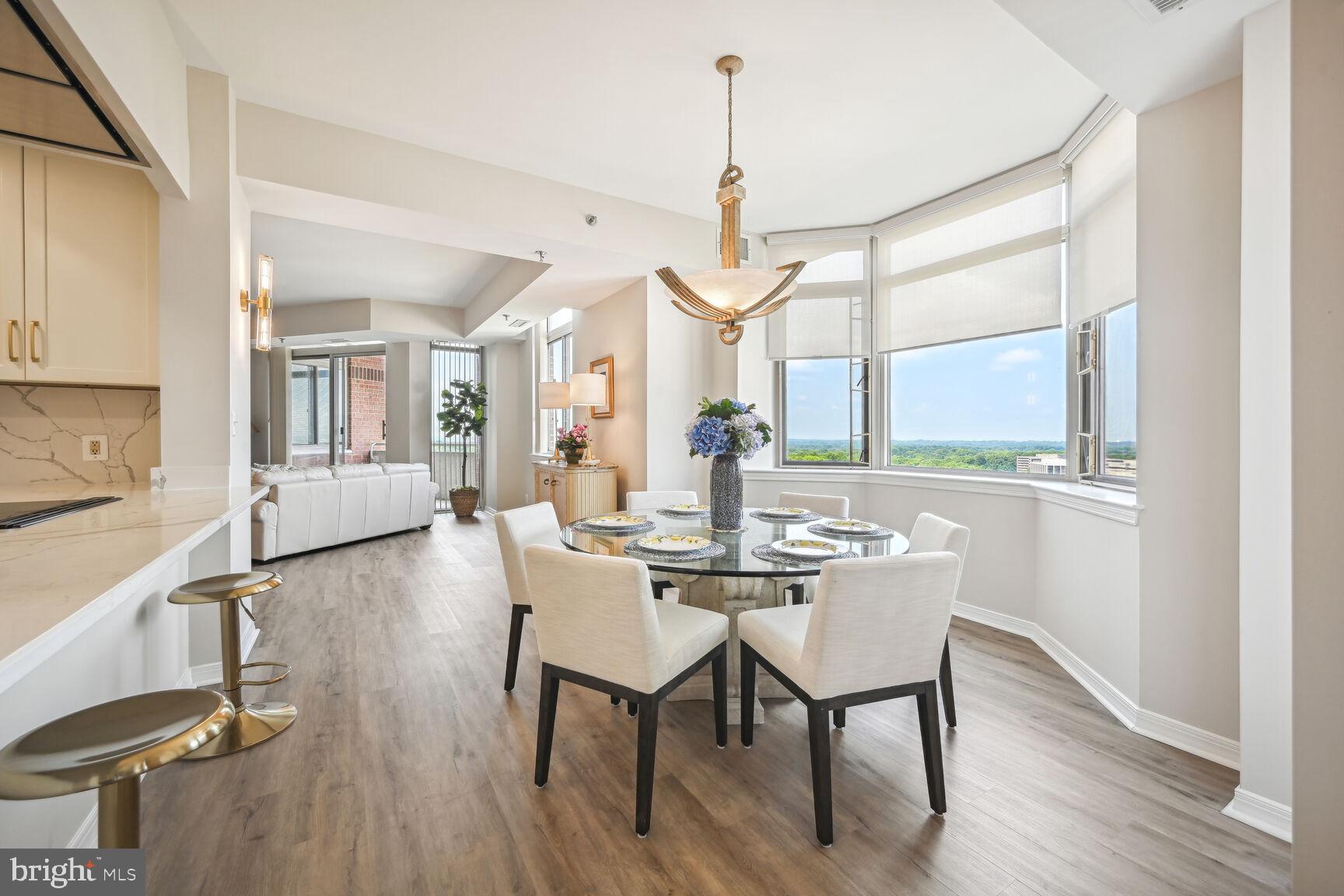 THE WISCONSIN - Residential