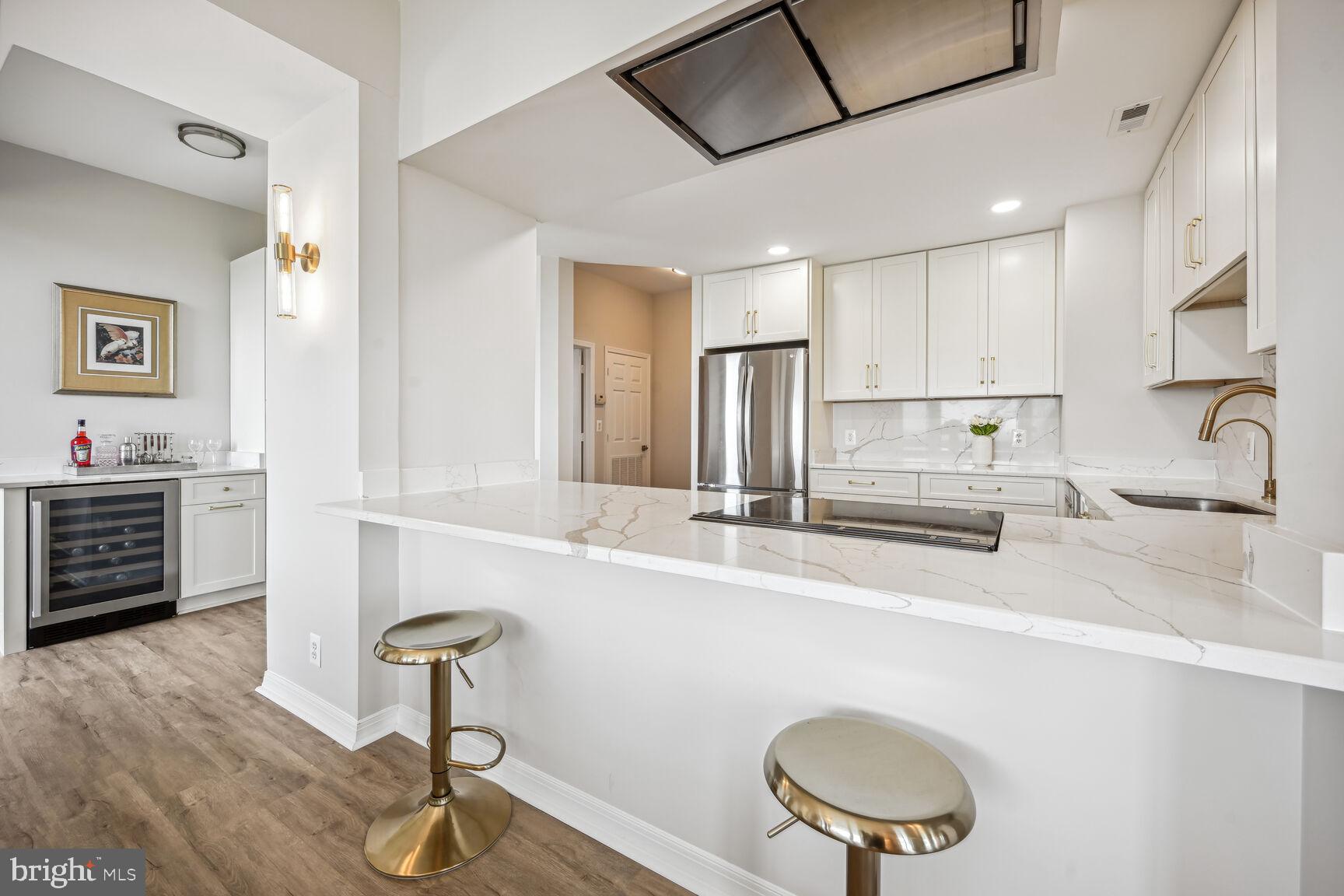 THE WISCONSIN - Residential