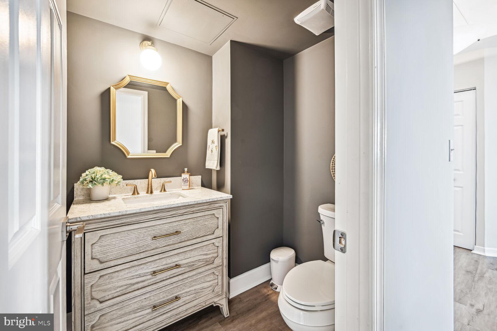 THE WISCONSIN - Residential