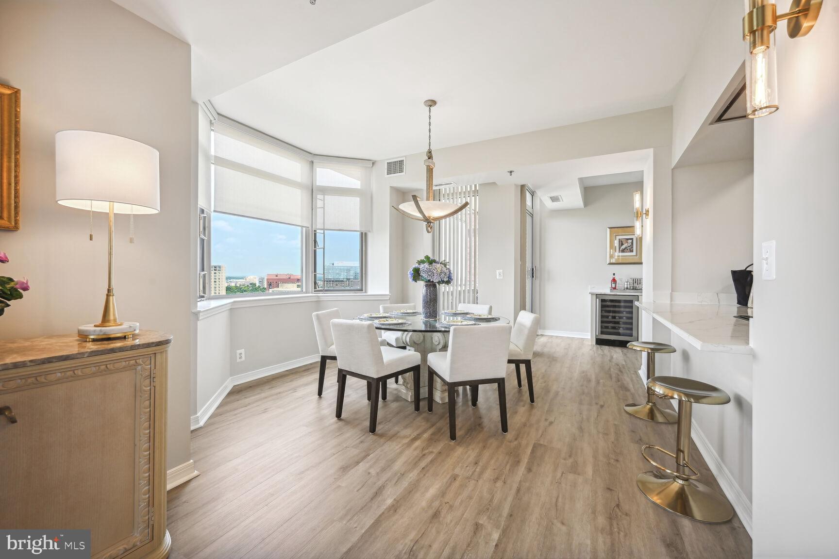 THE WISCONSIN - Residential