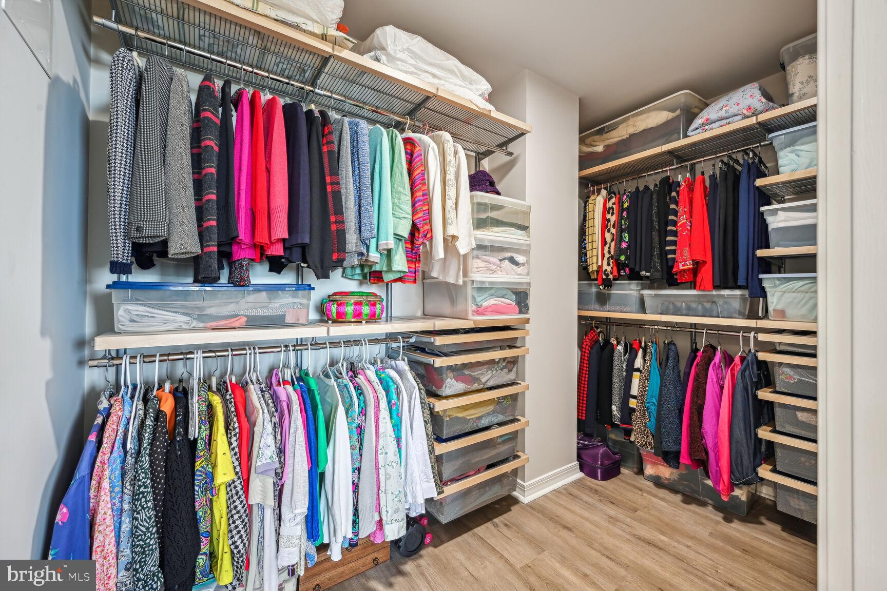 THE WISCONSIN - Residential