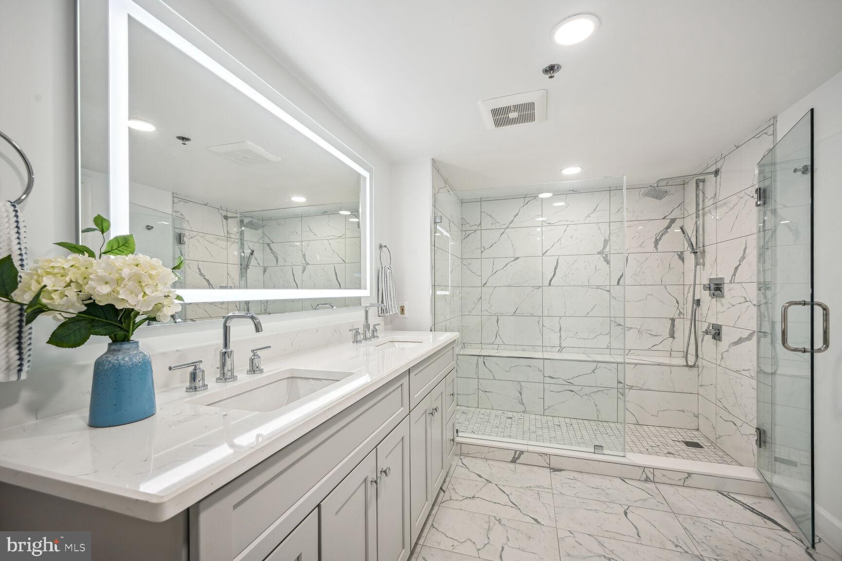 THE WISCONSIN - Residential