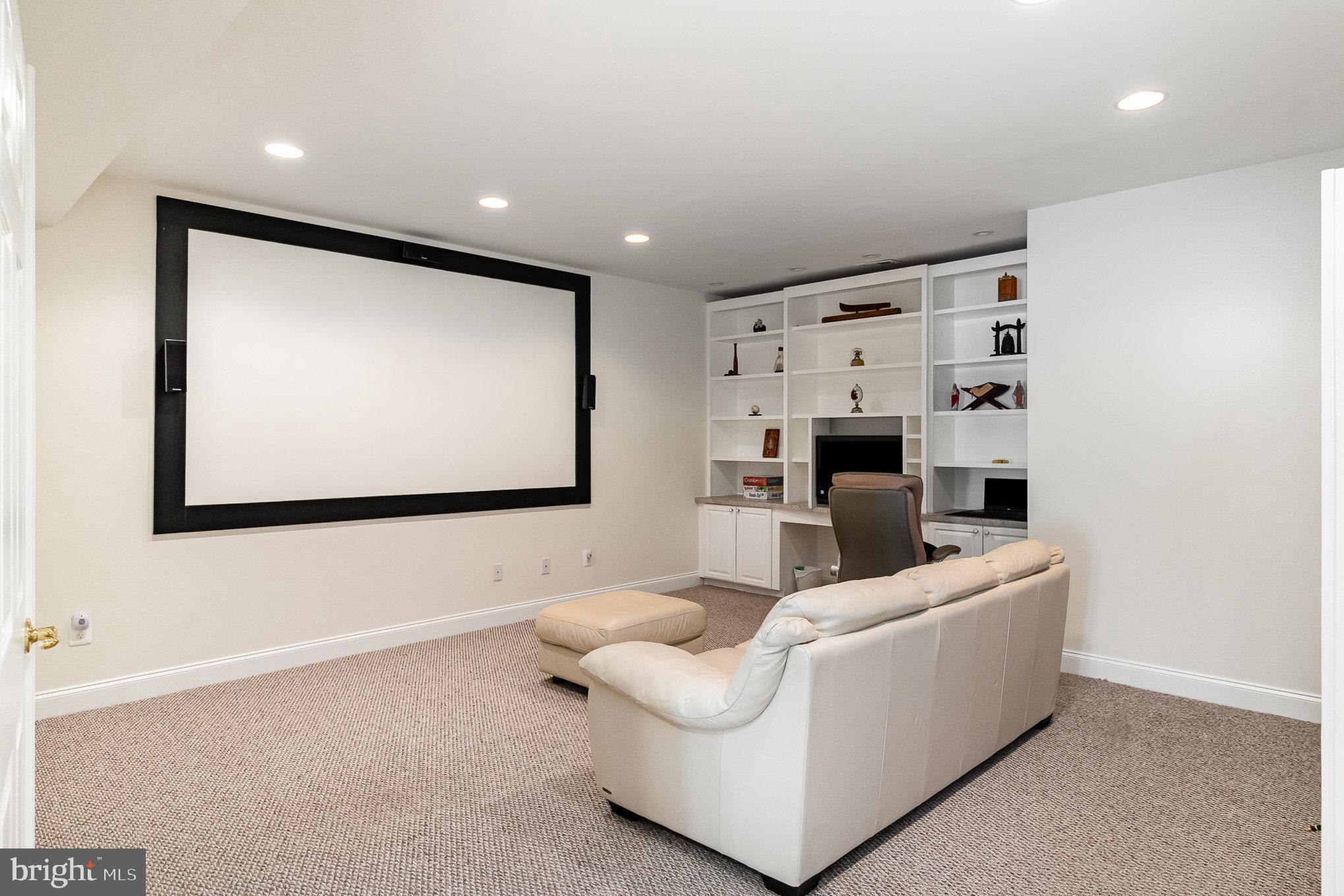 PRINCE WILLIAM TOWN CENTER - Residential