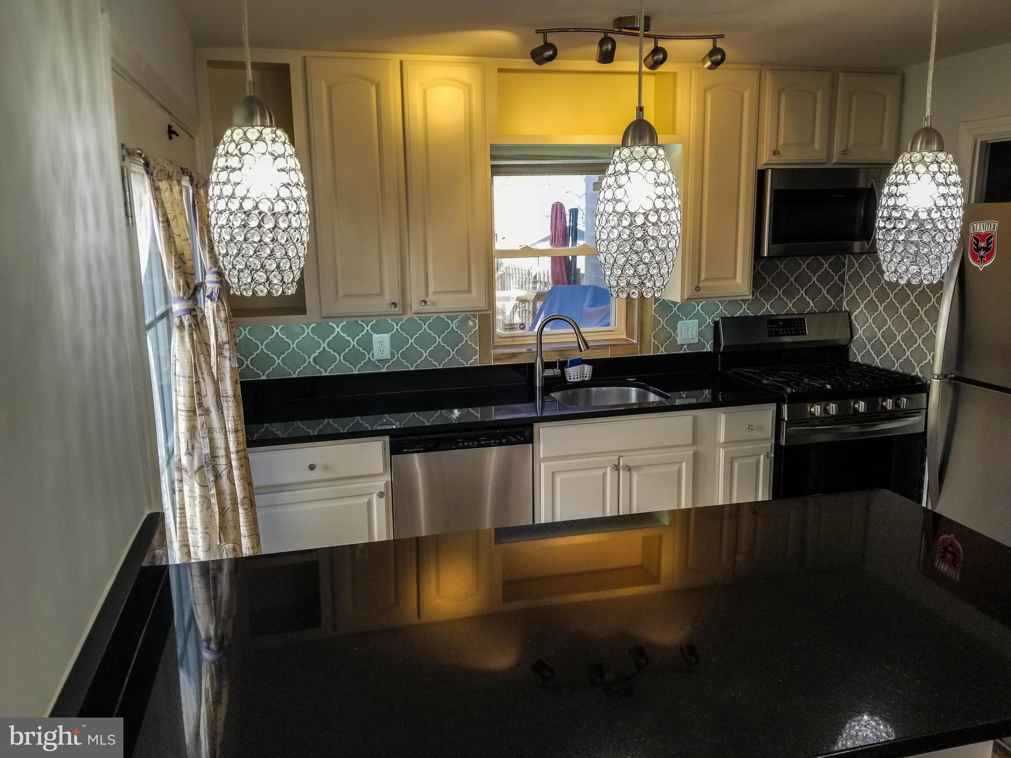 HUNTINGTON - Residential Lease