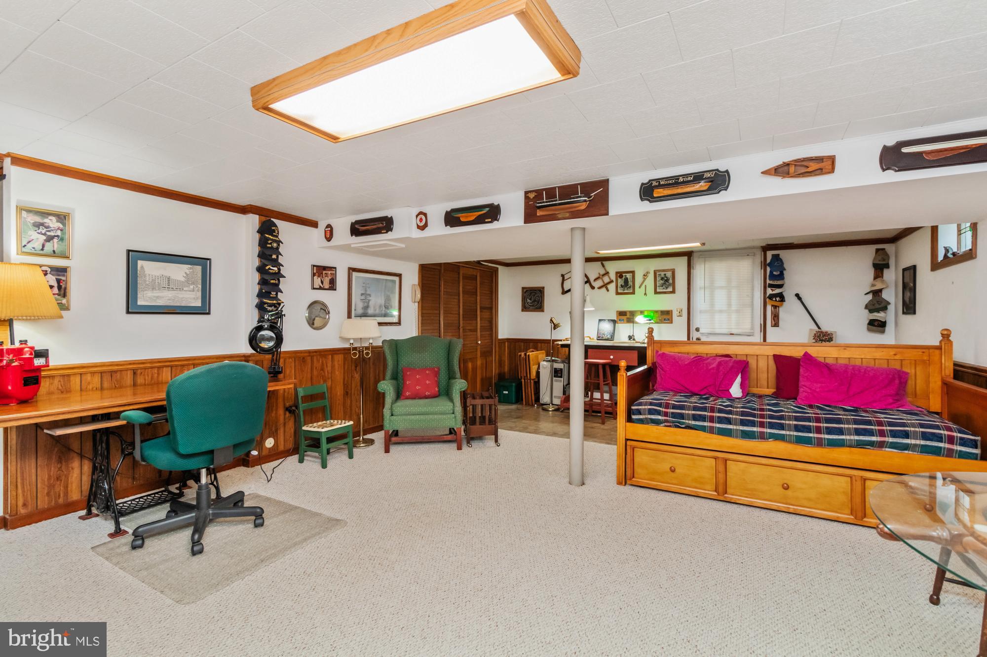 PERRY HALL - Residential