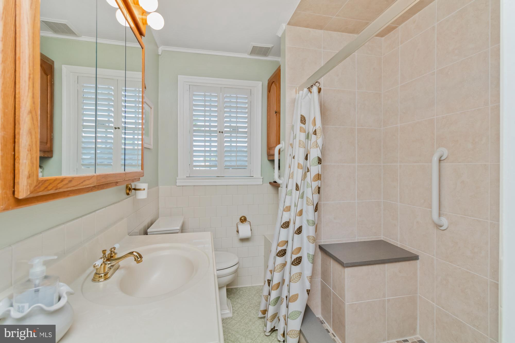 PERRY HALL - Residential