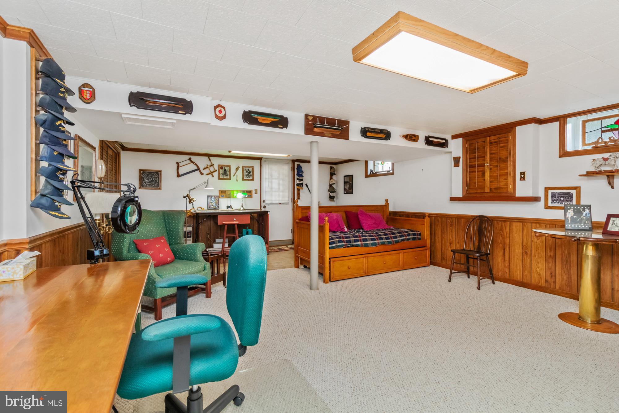 PERRY HALL - Residential