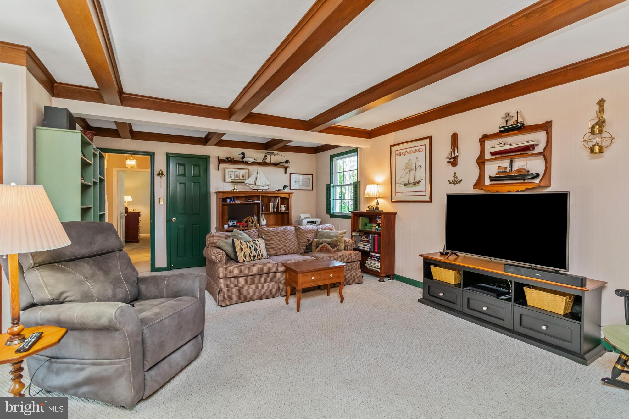 PERRY HALL - Residential