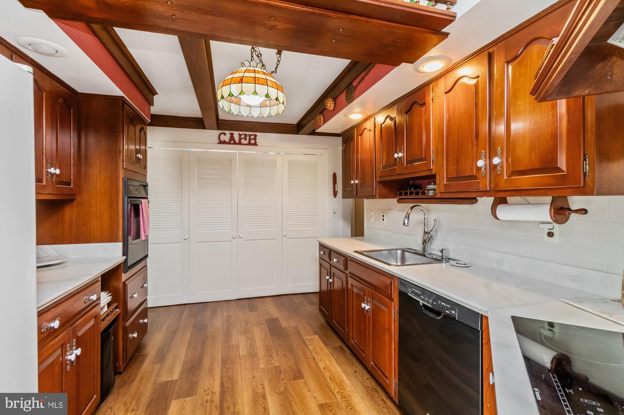 PERRY HALL - Residential