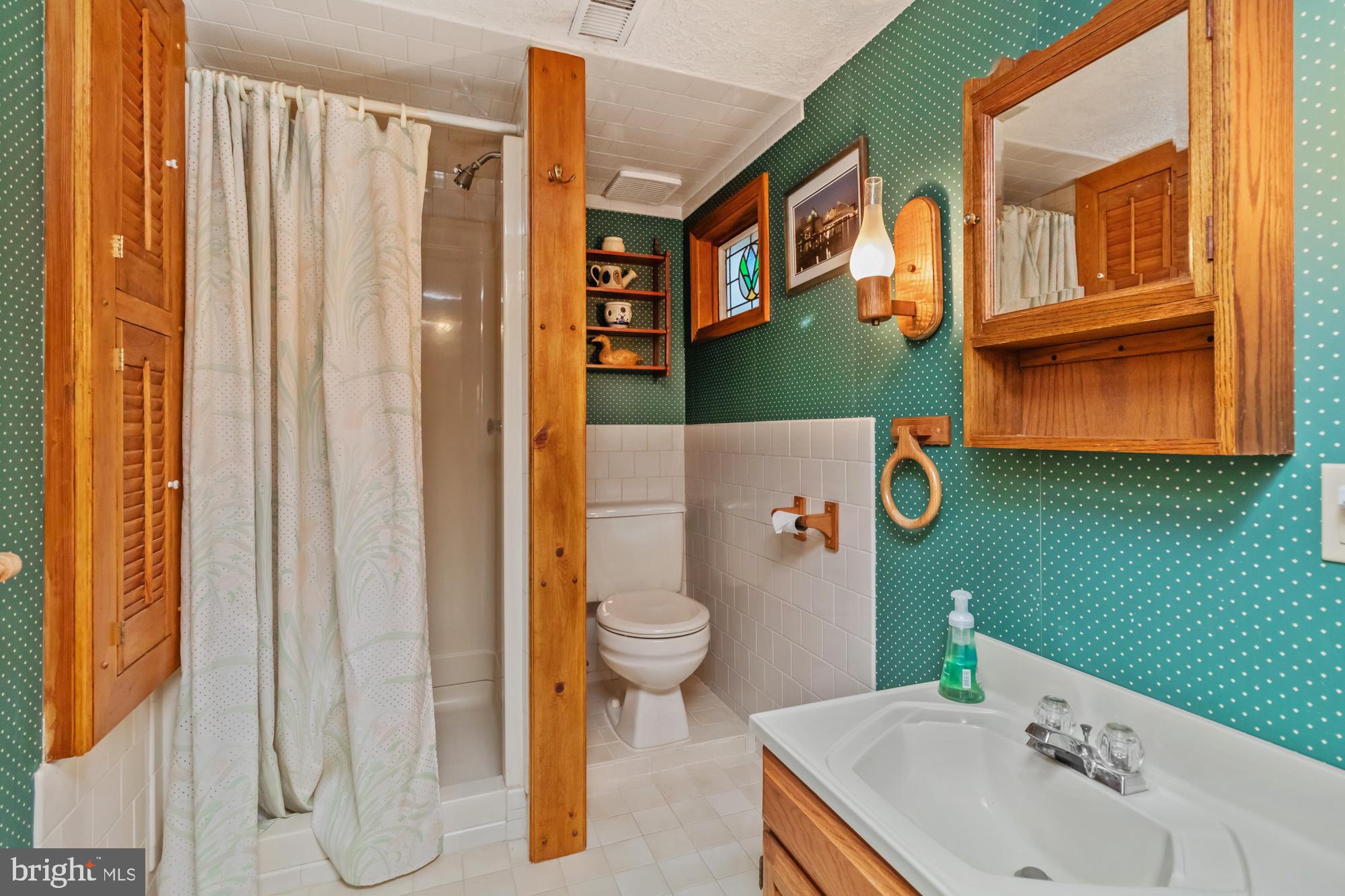 PERRY HALL - Residential