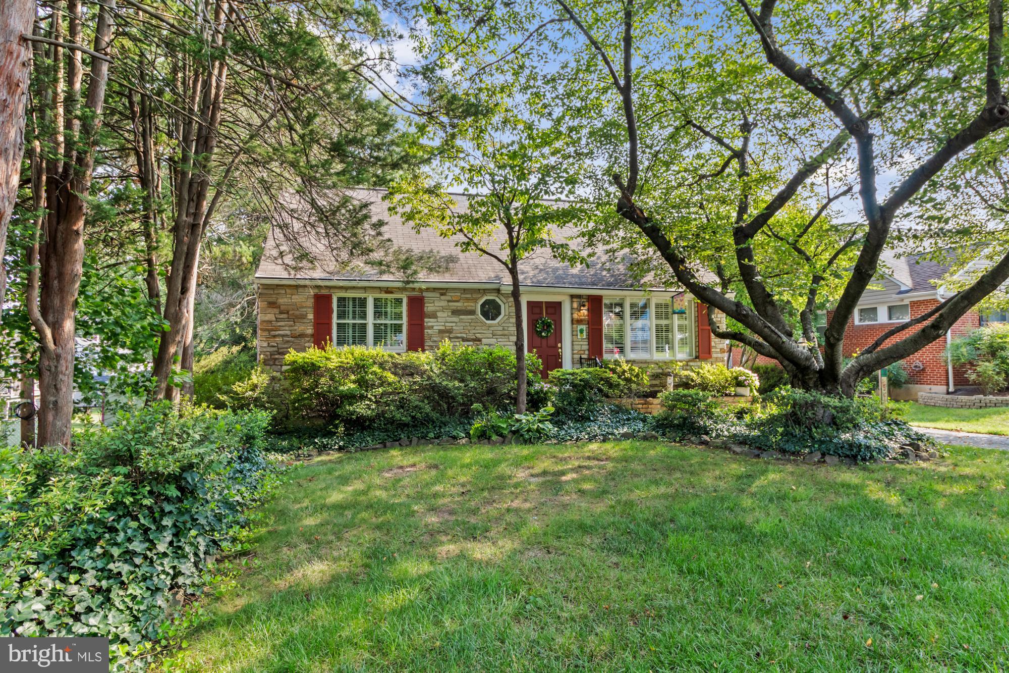 PERRY HALL - Residential