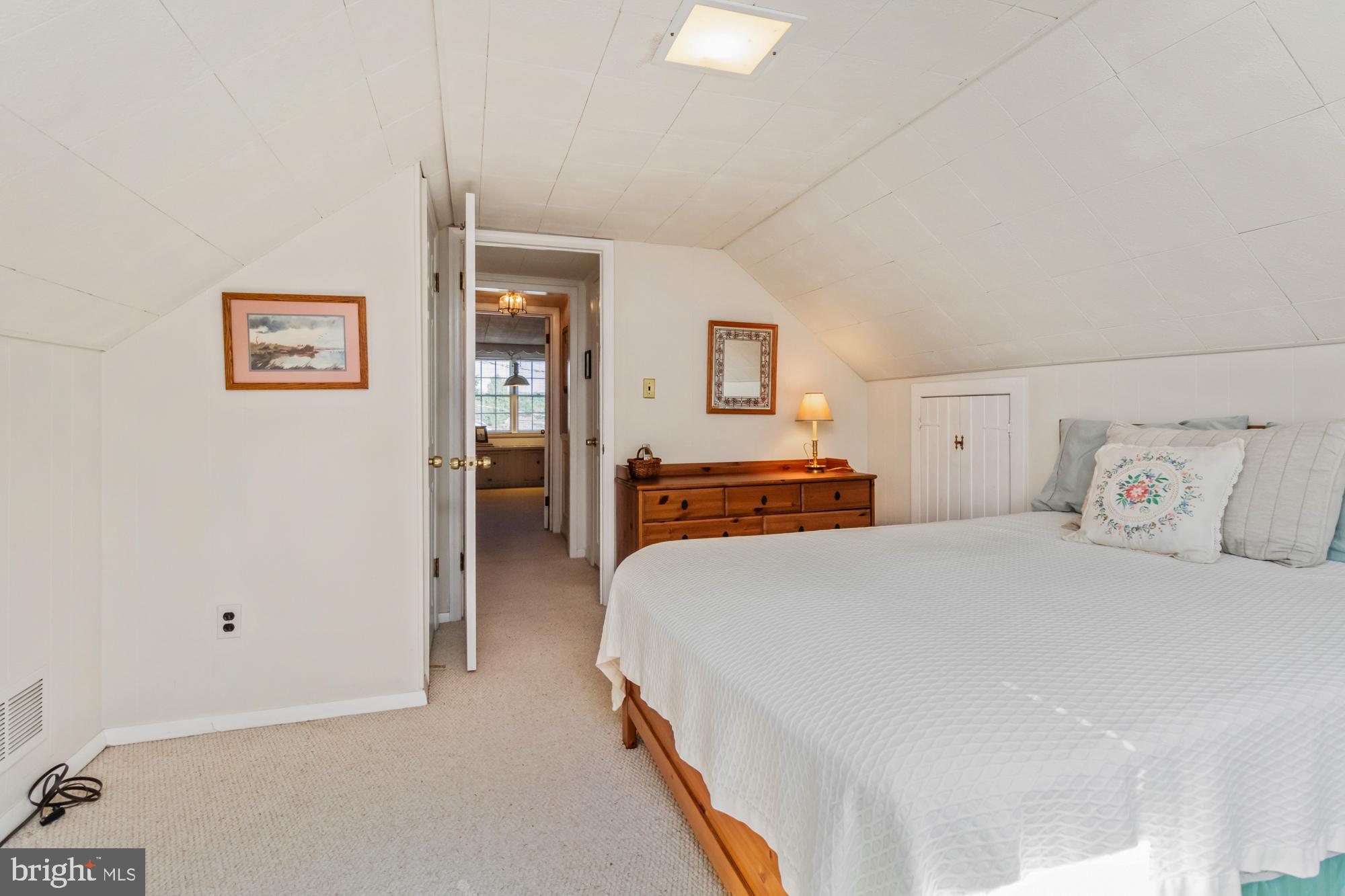 PERRY HALL - Residential