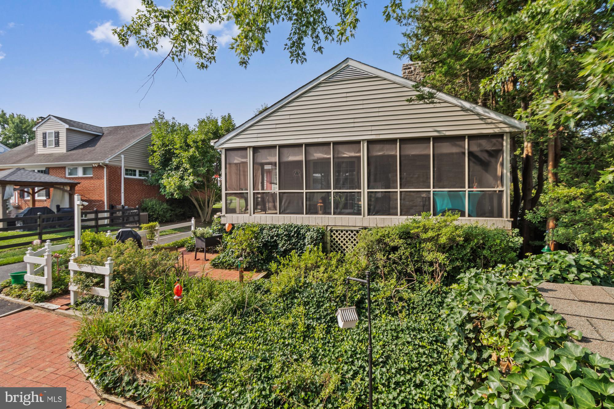 PERRY HALL - Residential