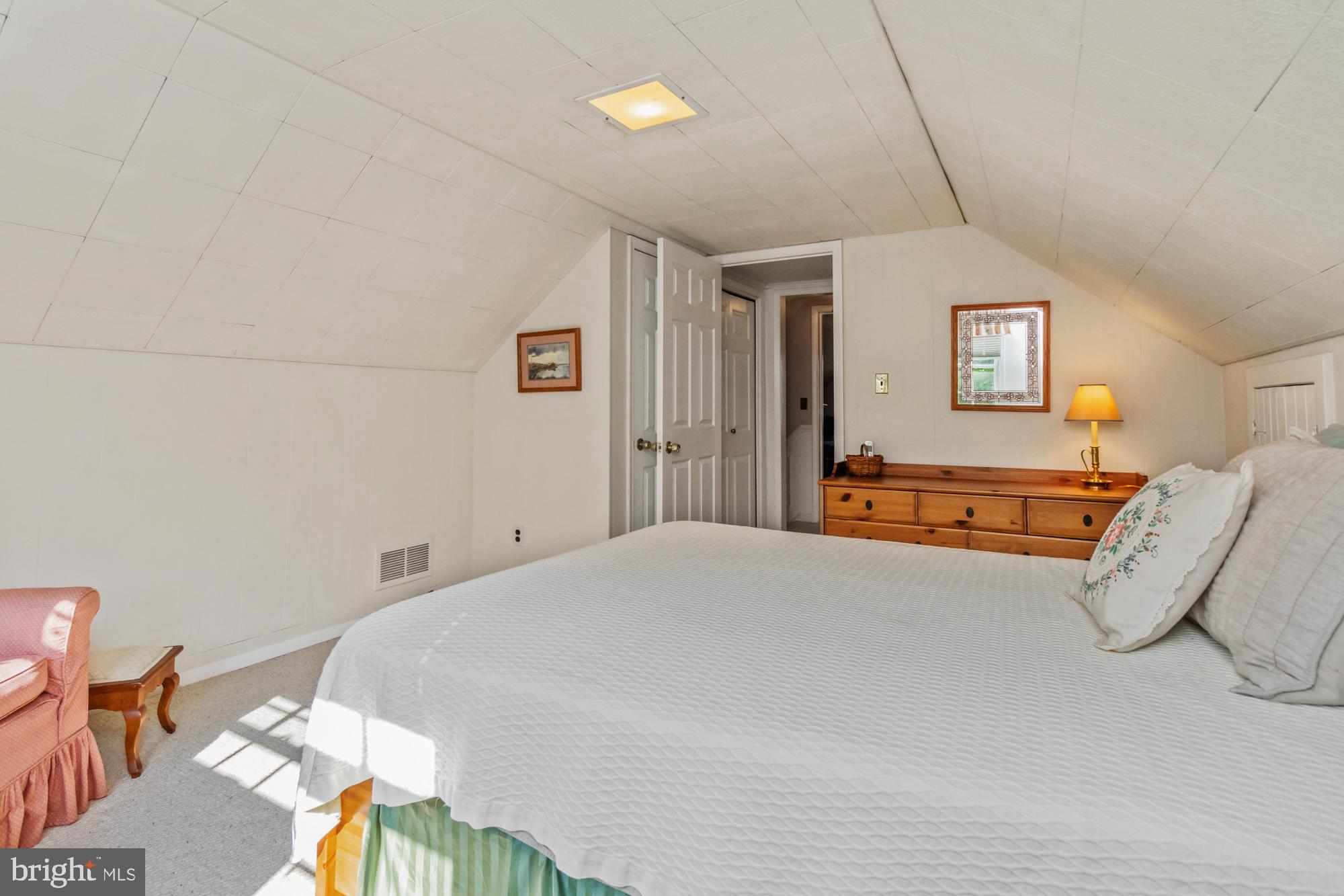 PERRY HALL - Residential