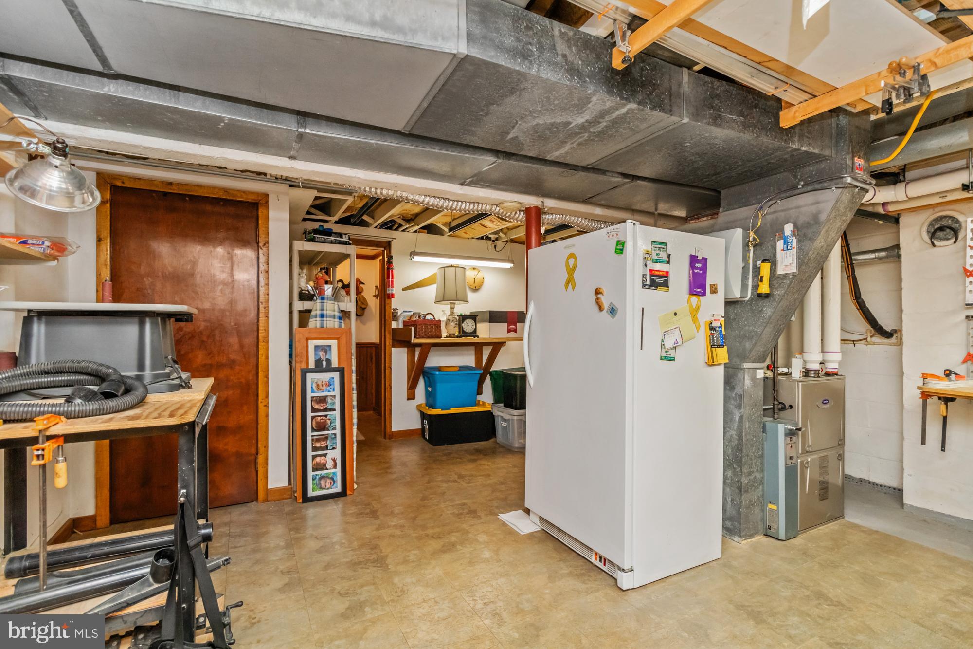 PERRY HALL - Residential