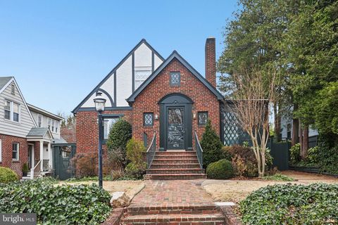 4711 17TH STREET N ARLINGTON VA 22207