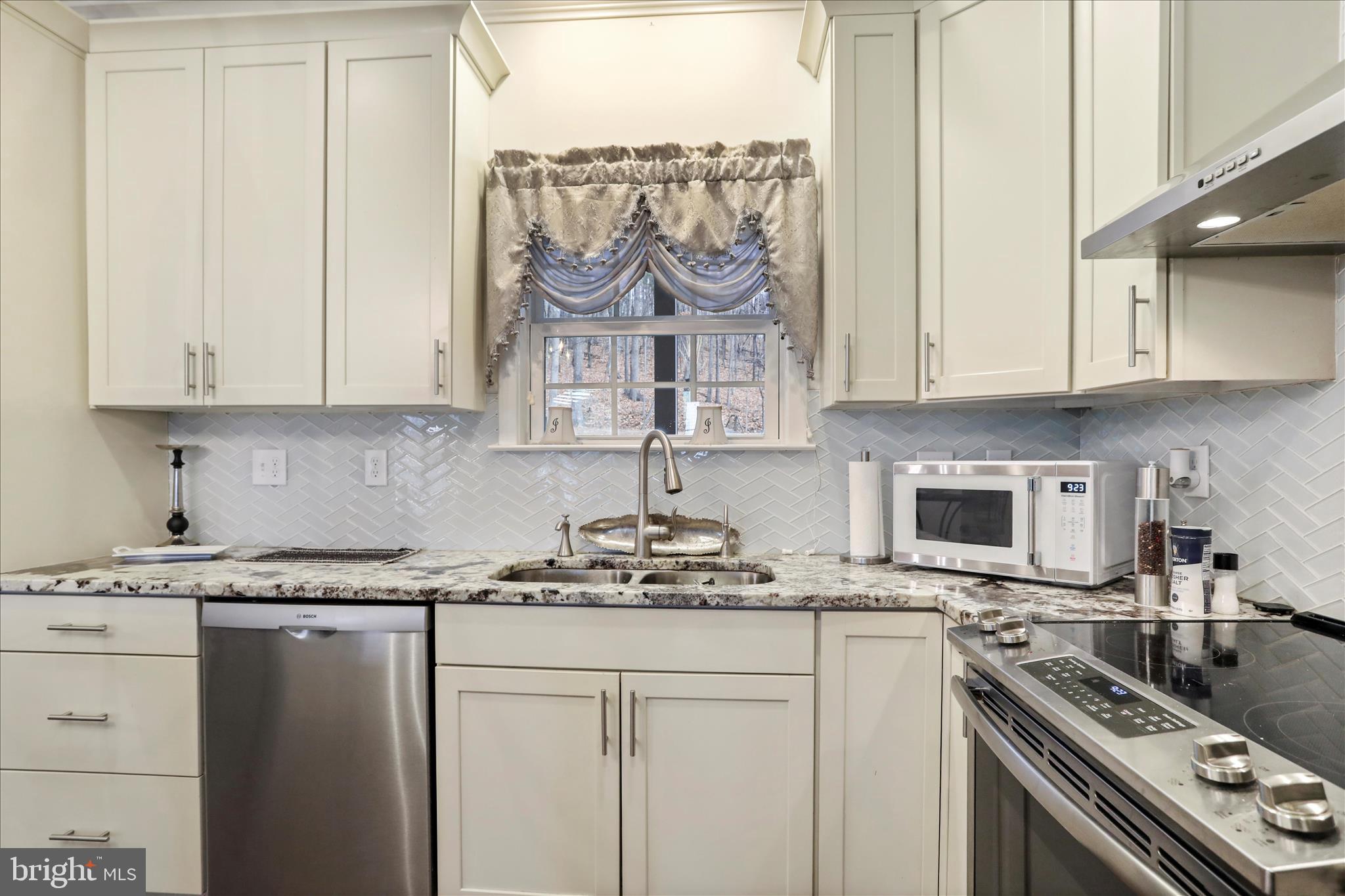 BROOKFIELD - Residential