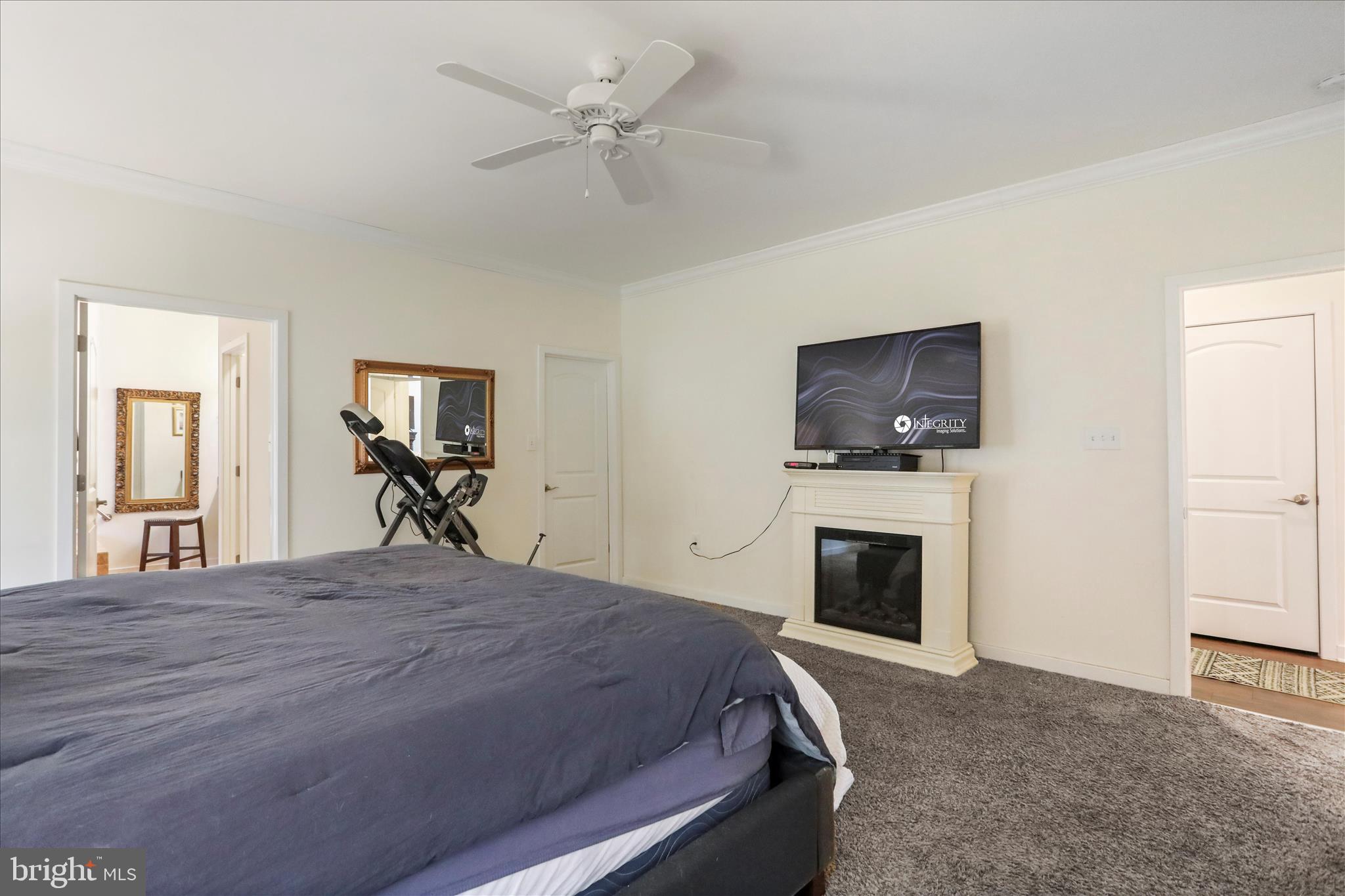 BROOKFIELD - Residential