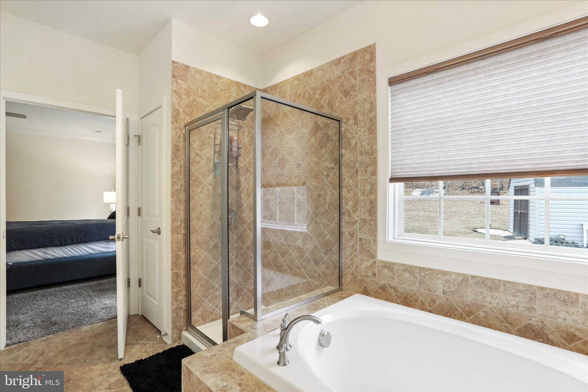 BROOKFIELD - Residential