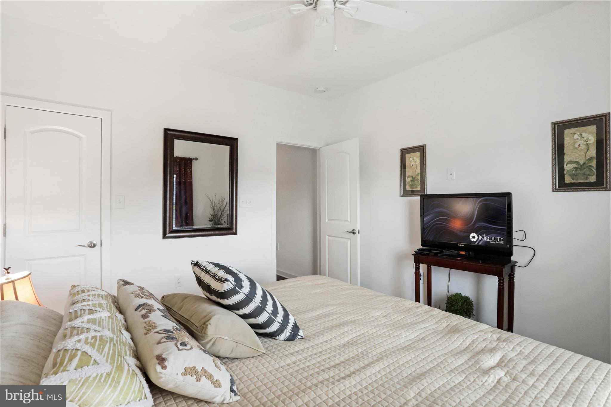 BROOKFIELD - Residential