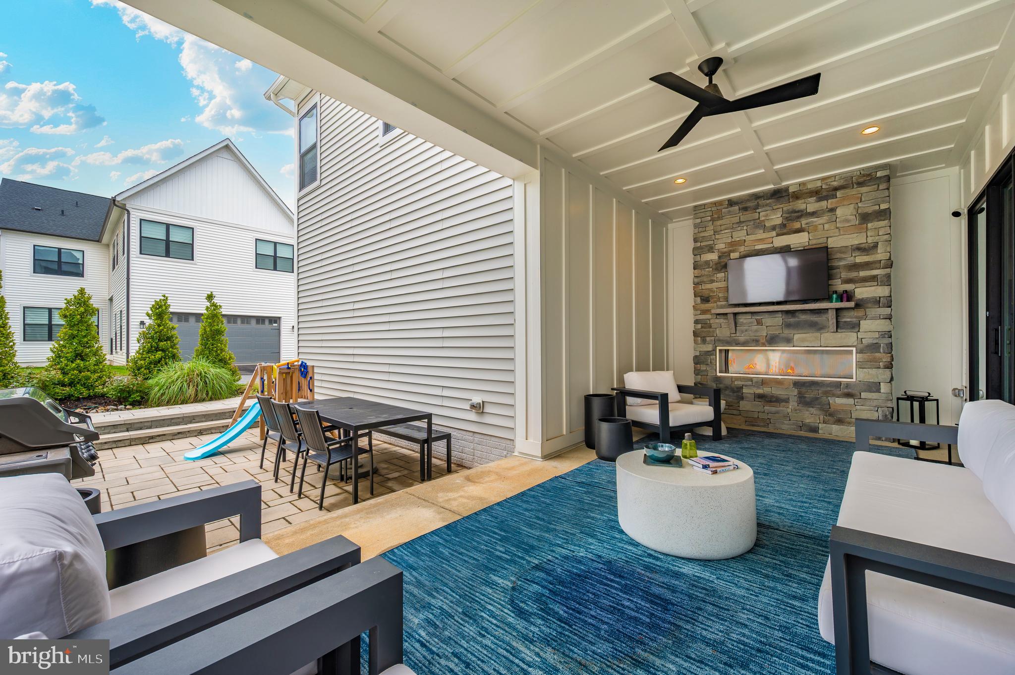 MT. PROSPECT - Residential