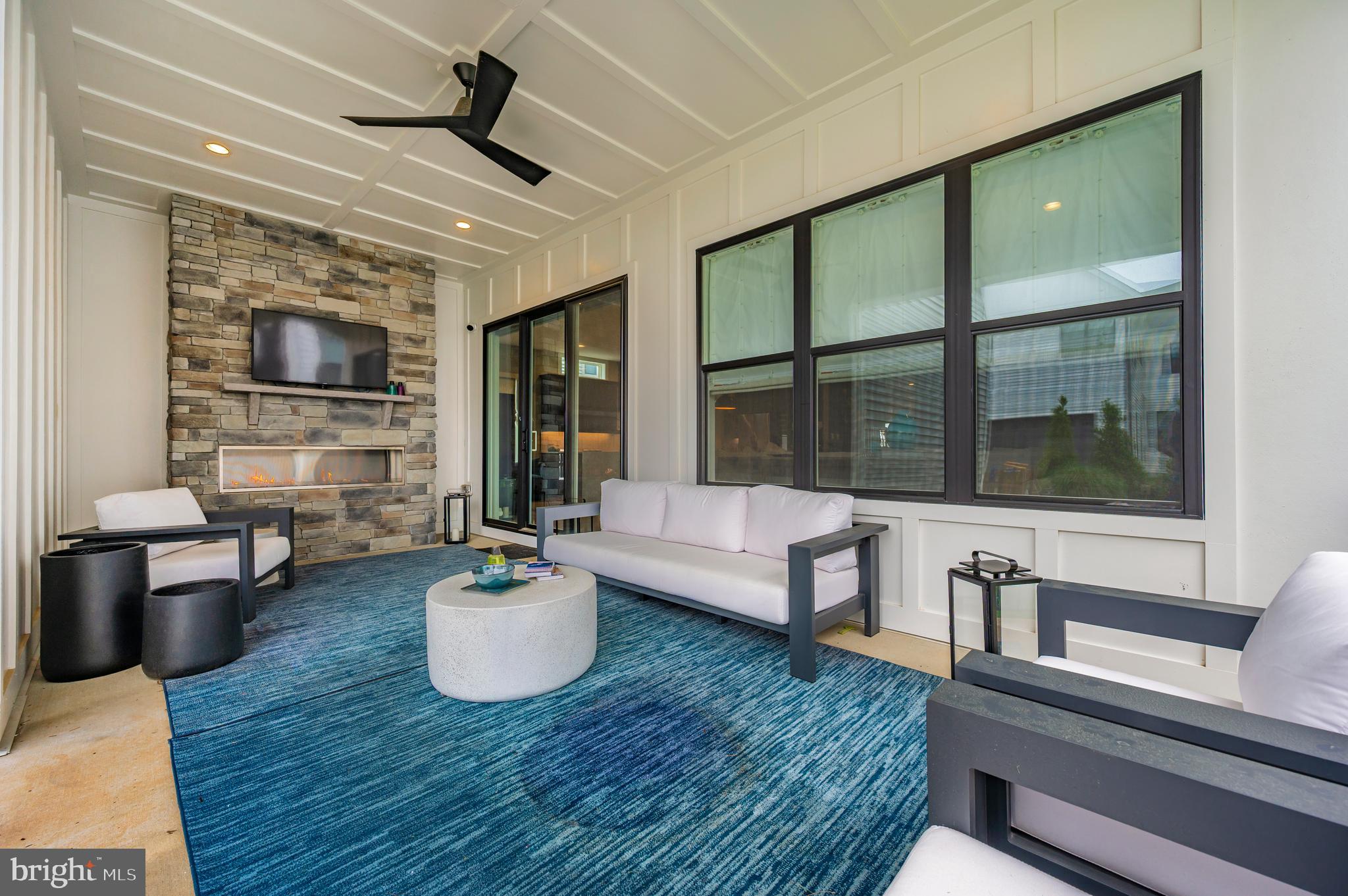 MT. PROSPECT - Residential