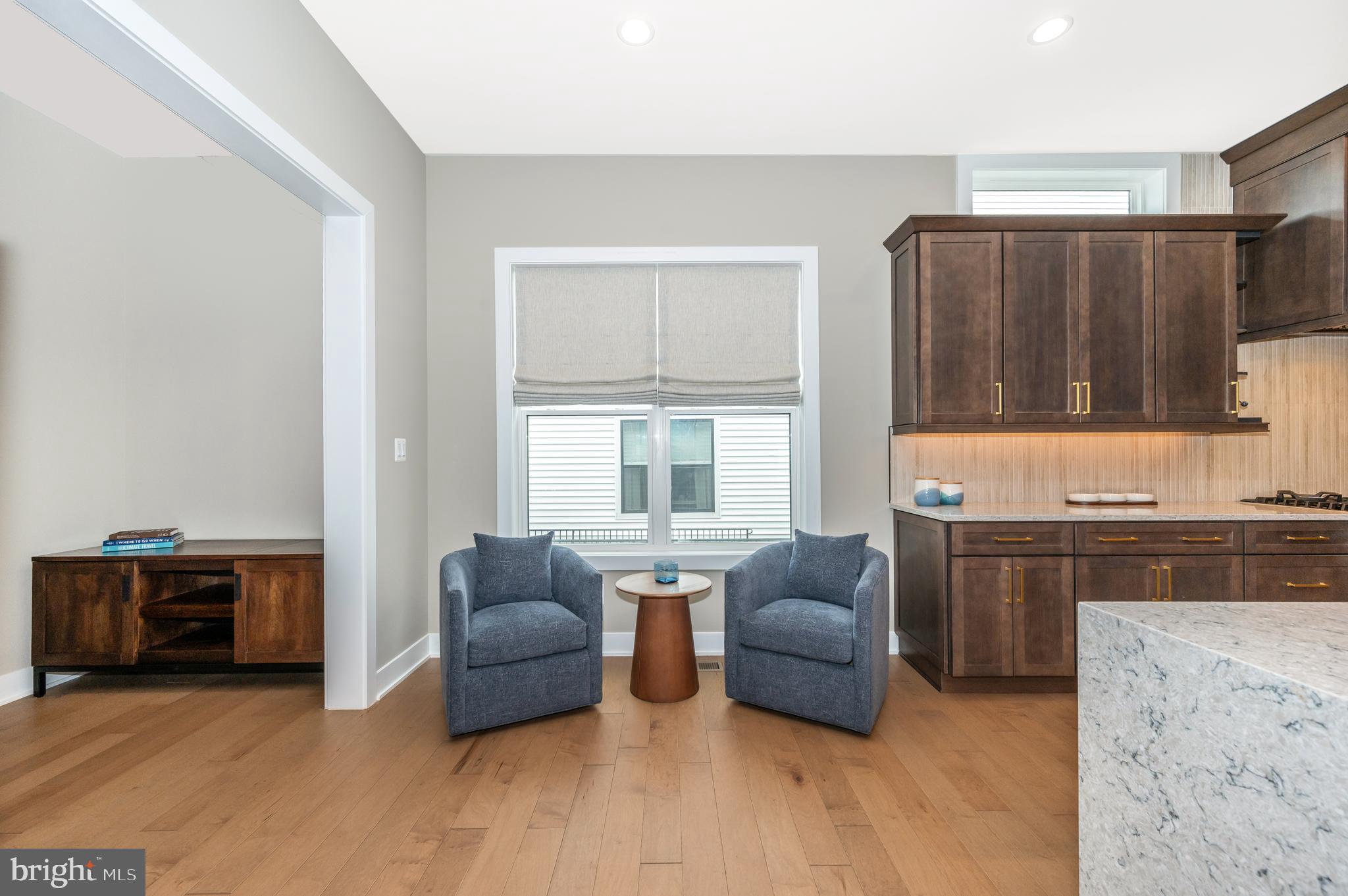 MT. PROSPECT - Residential