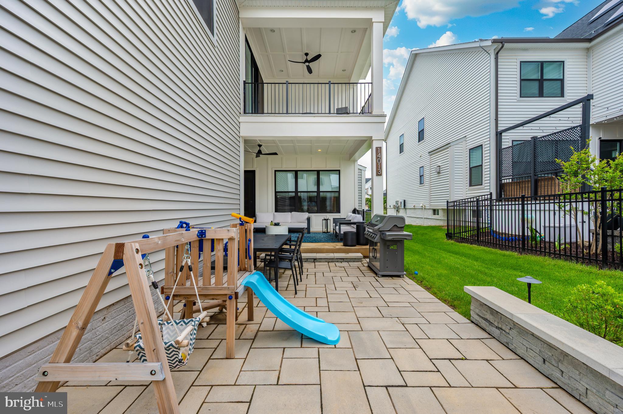 MT. PROSPECT - Residential