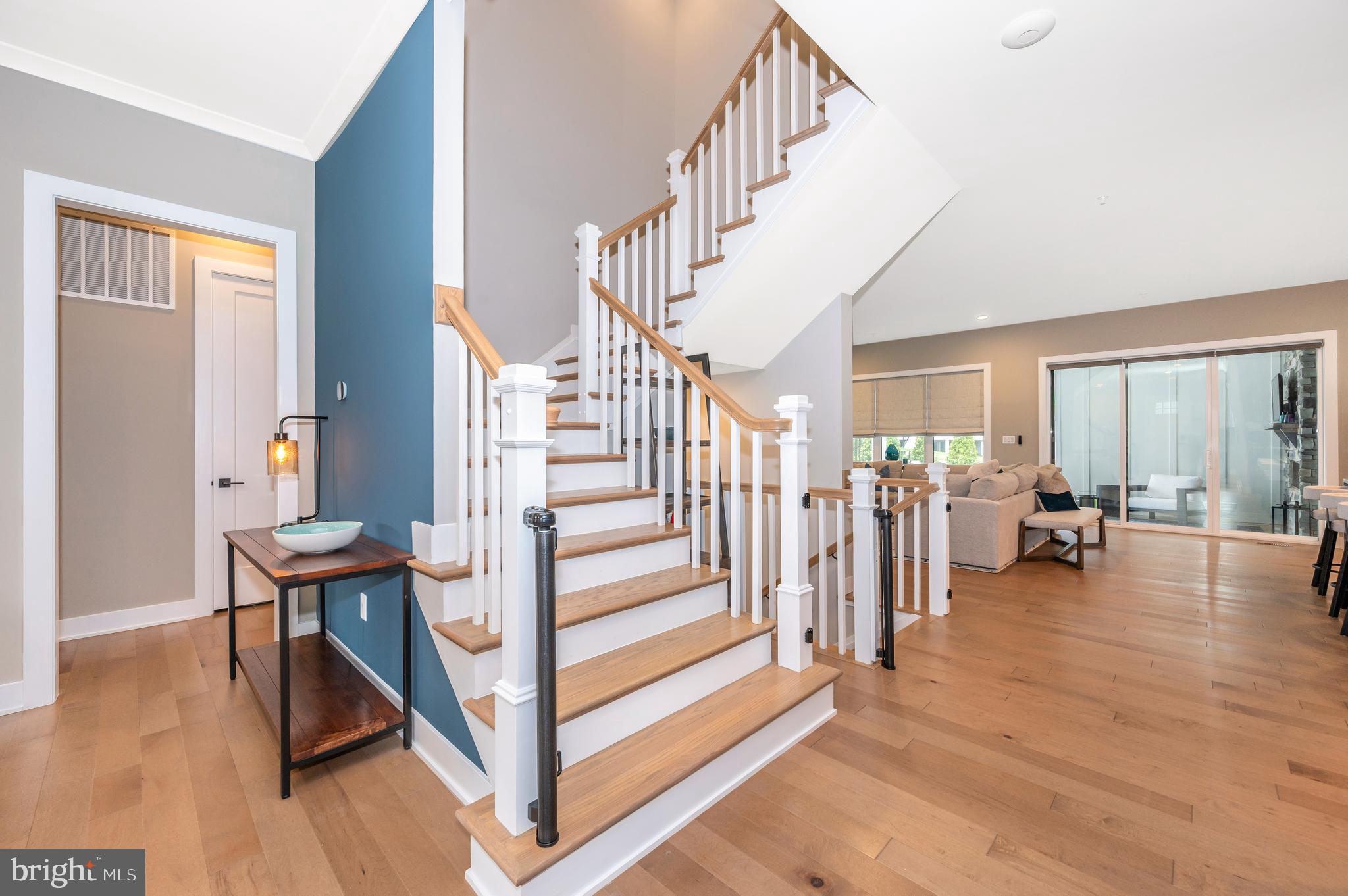 MT. PROSPECT - Residential