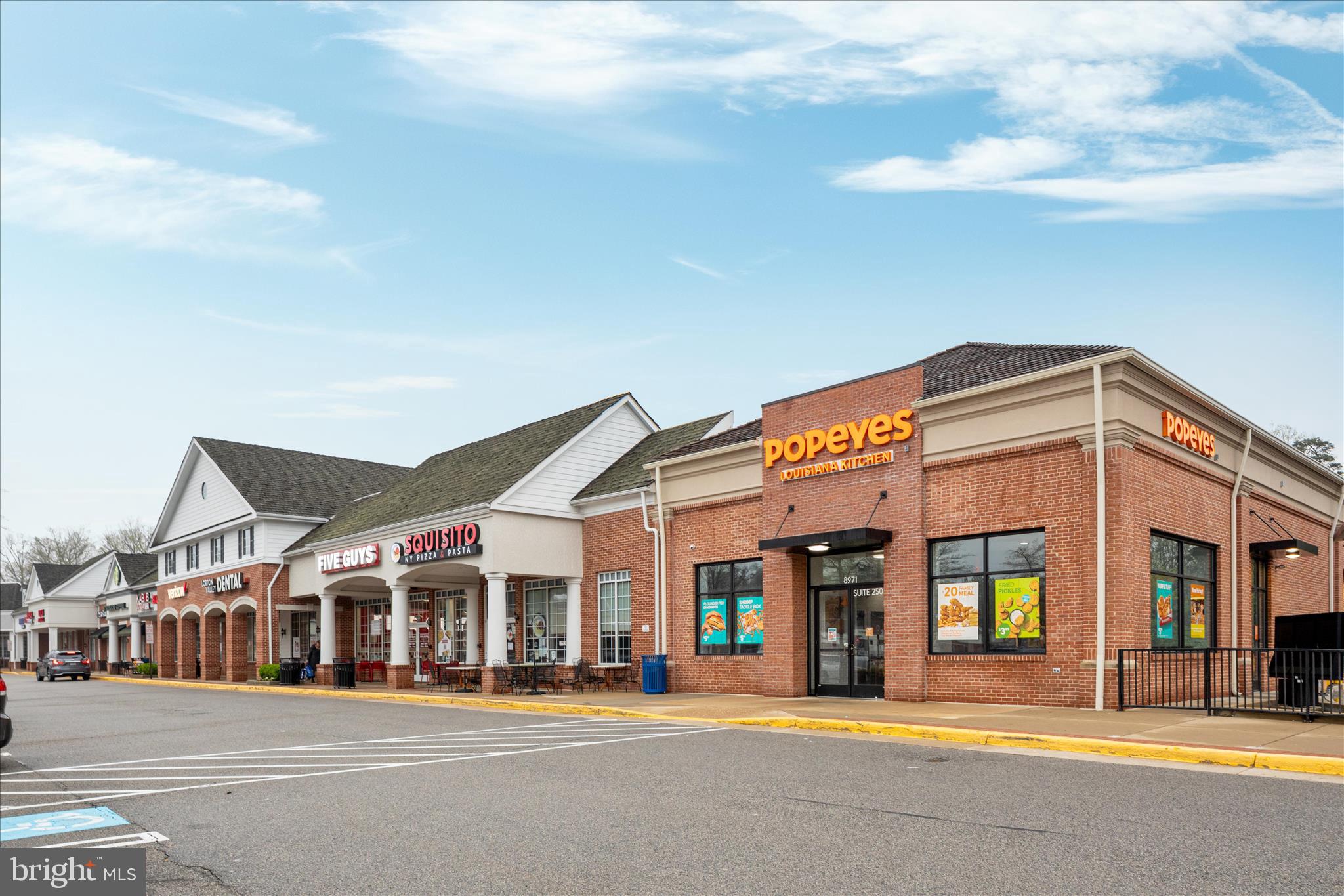 CROSSPOINTE - Residential