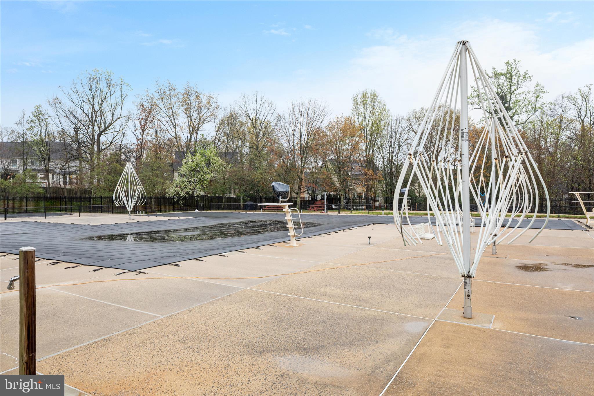 CROSSPOINTE - Residential