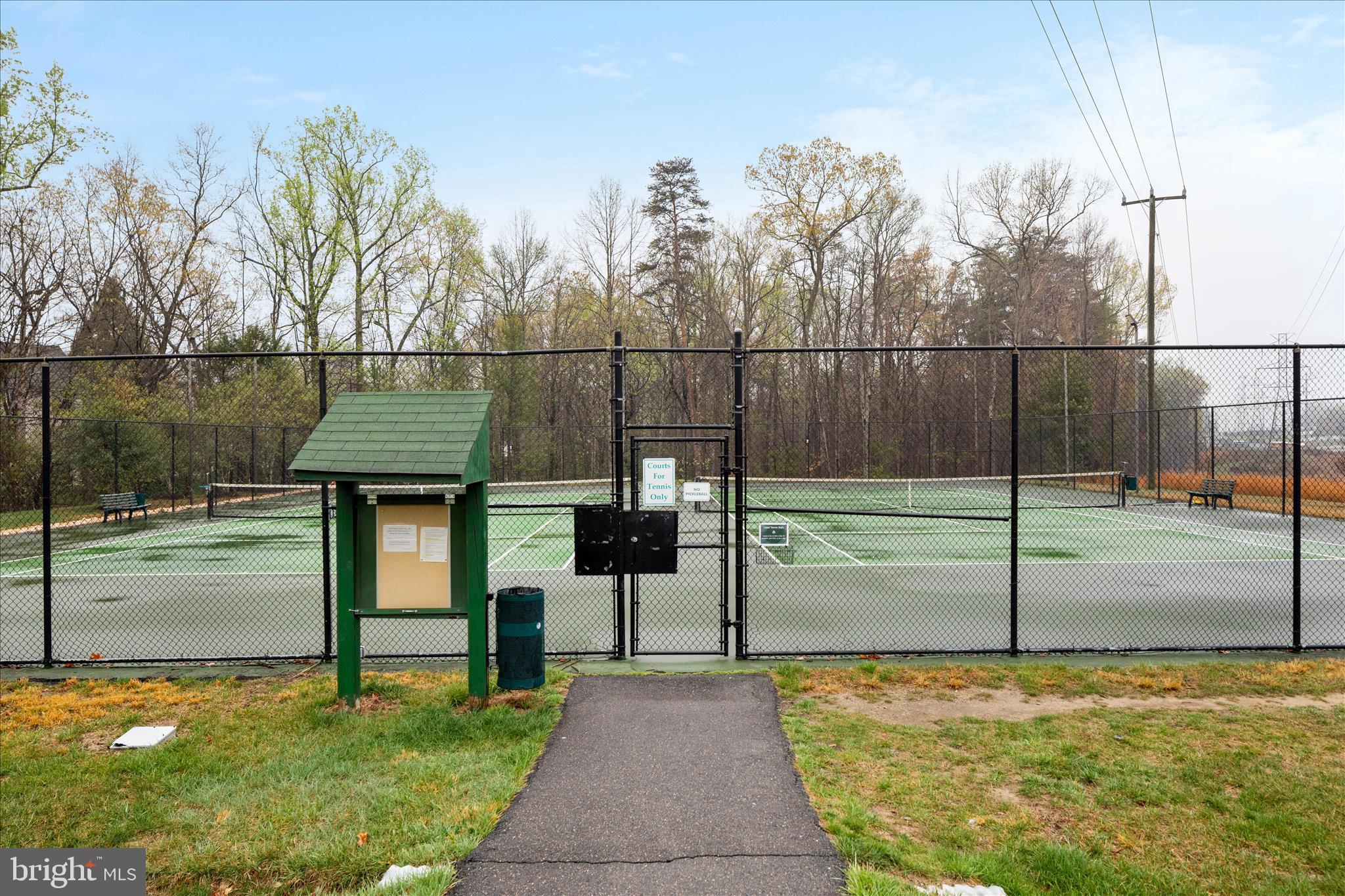 CROSSPOINTE - Residential