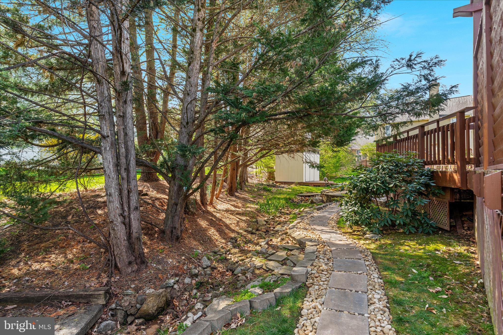 CROSSPOINTE - Residential