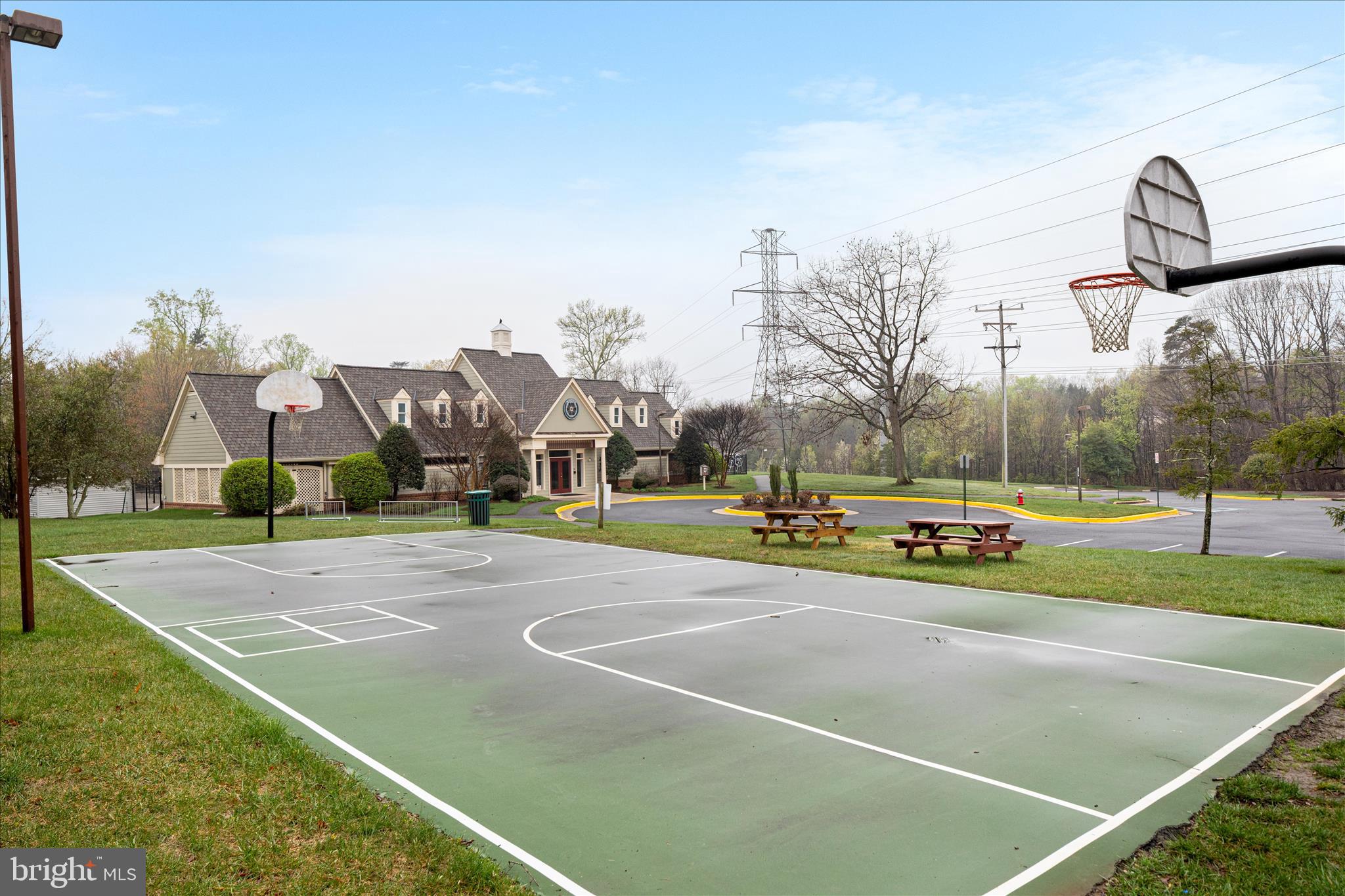 CROSSPOINTE - Residential