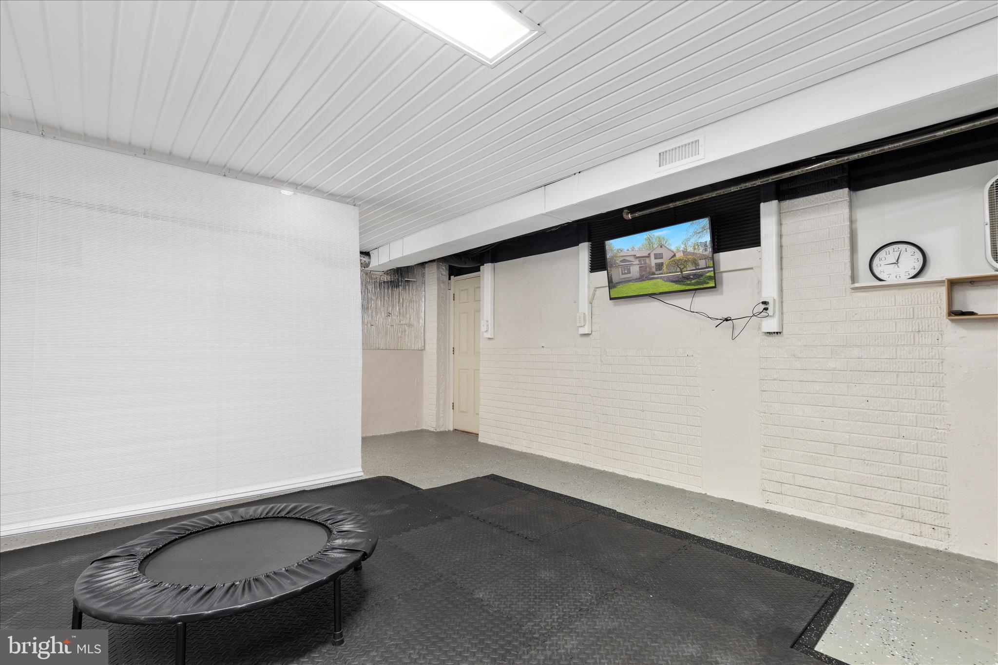 CROSSPOINTE - Residential