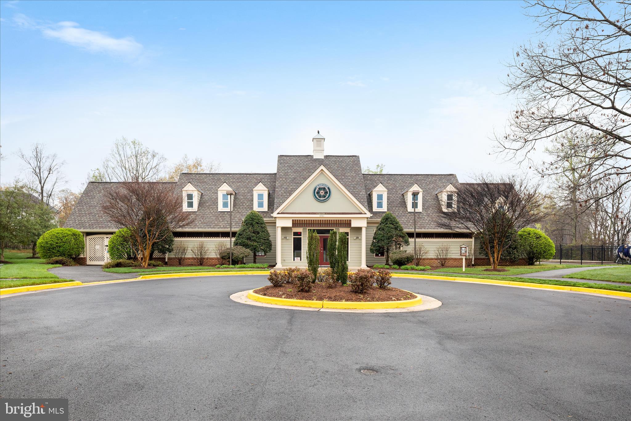 CROSSPOINTE - Residential