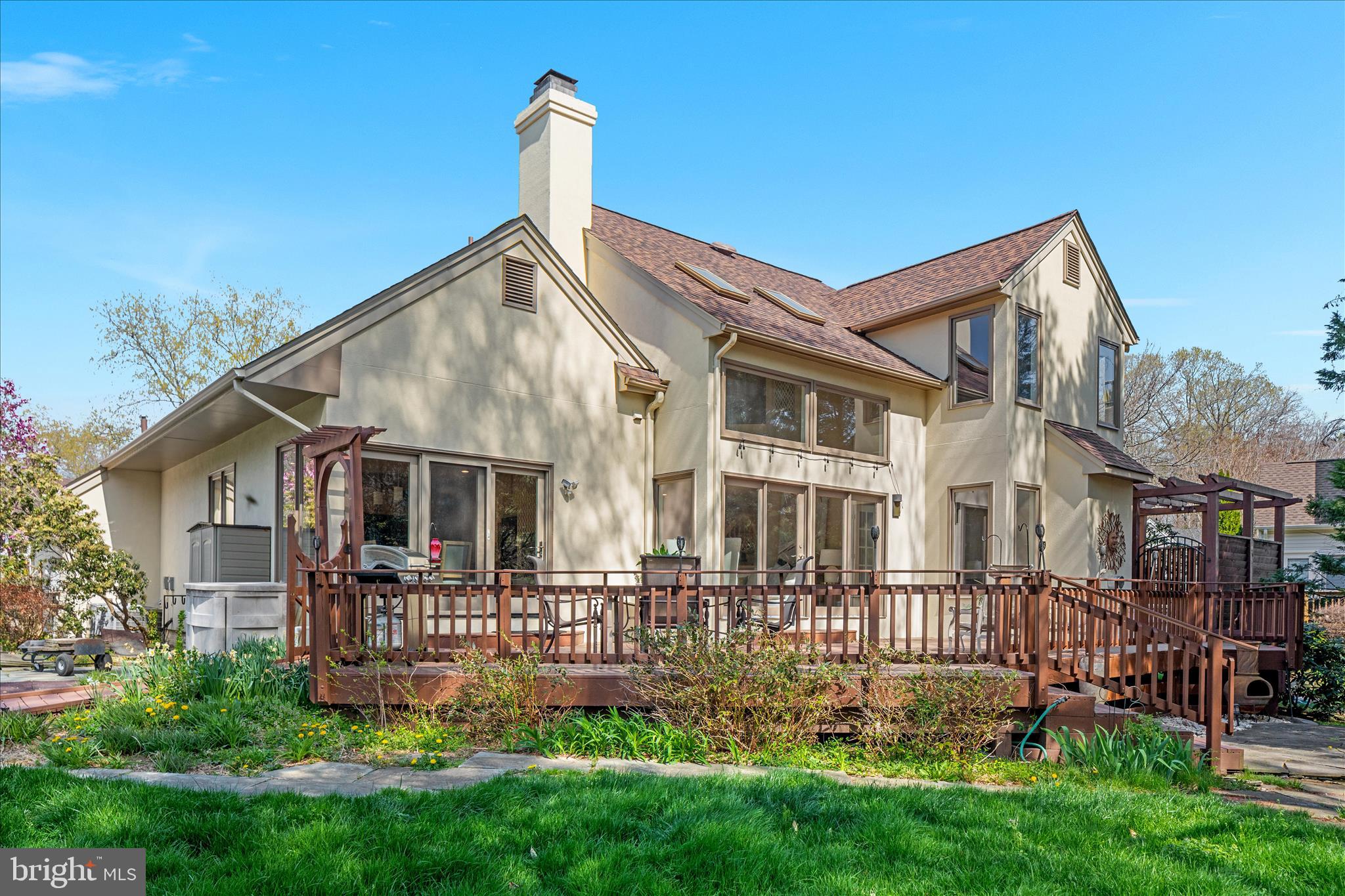 CROSSPOINTE - Residential