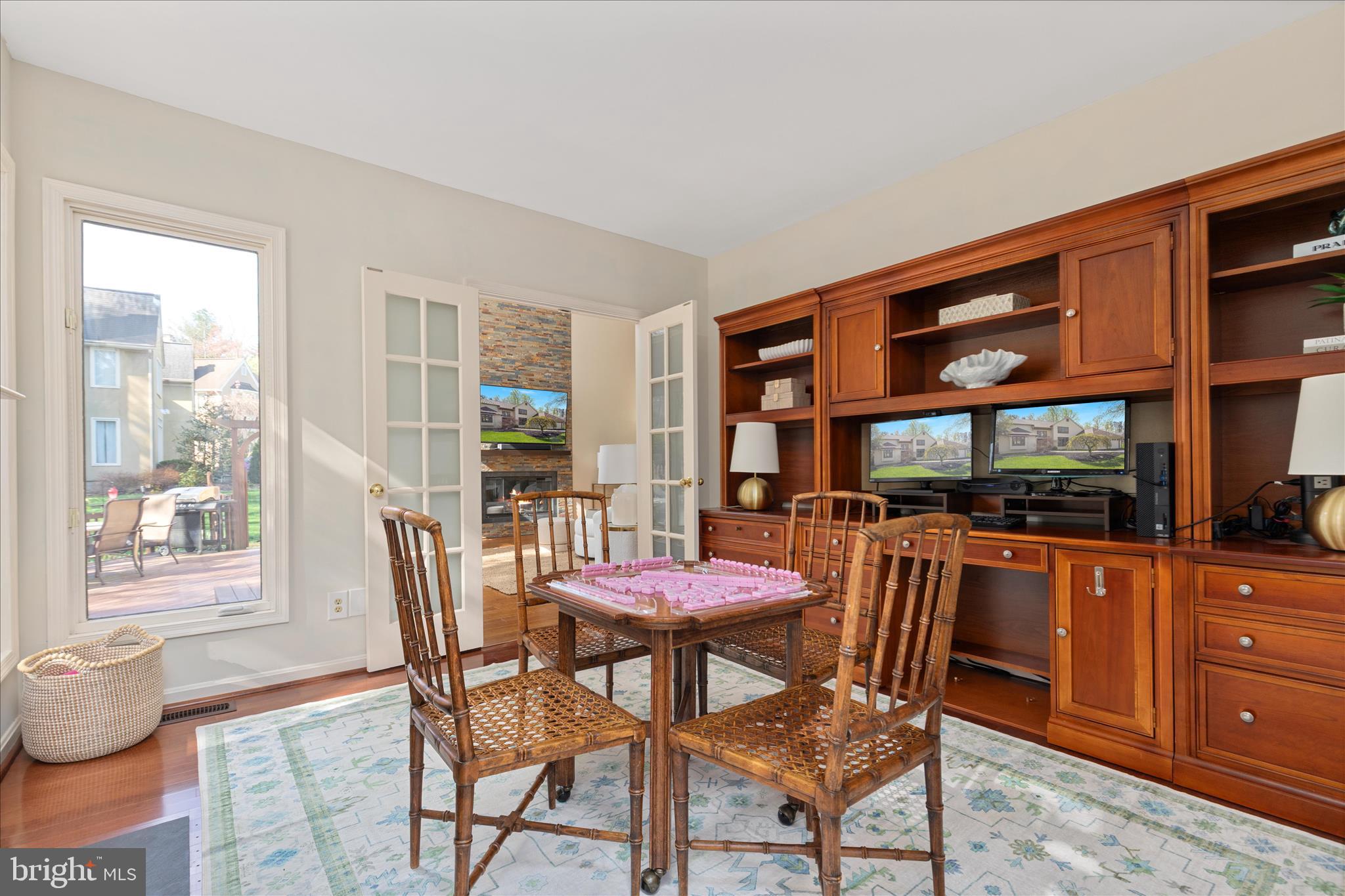 CROSSPOINTE - Residential